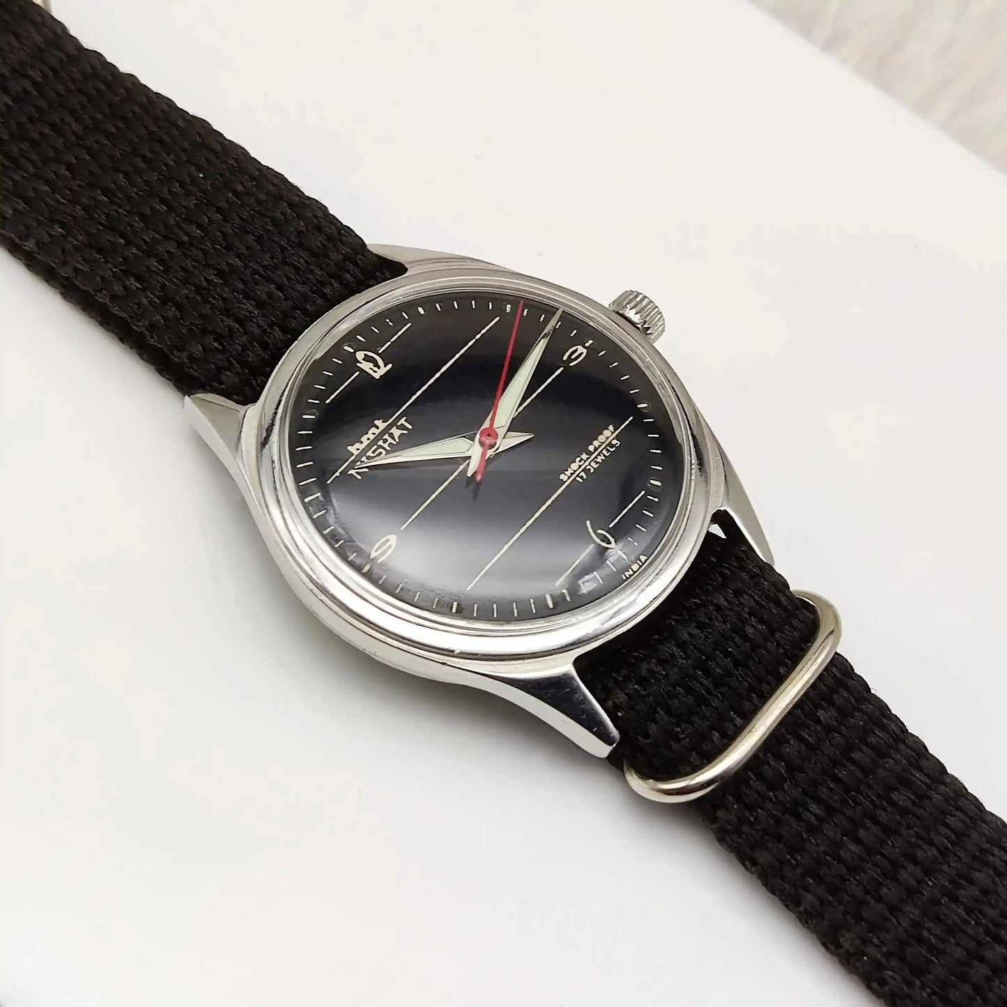 HMT Nishant English Numerals 17 Jewels Black Dial