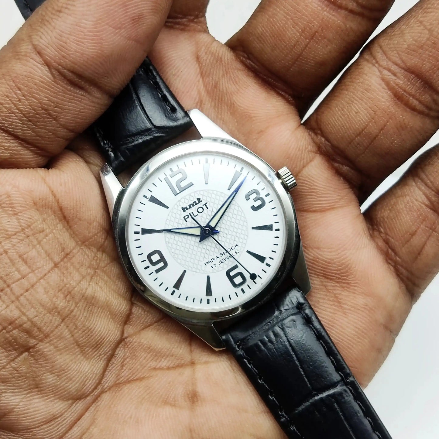 HMT Pilot 17 Jewels Stick-English Numerals Indices White Dial Handwinding