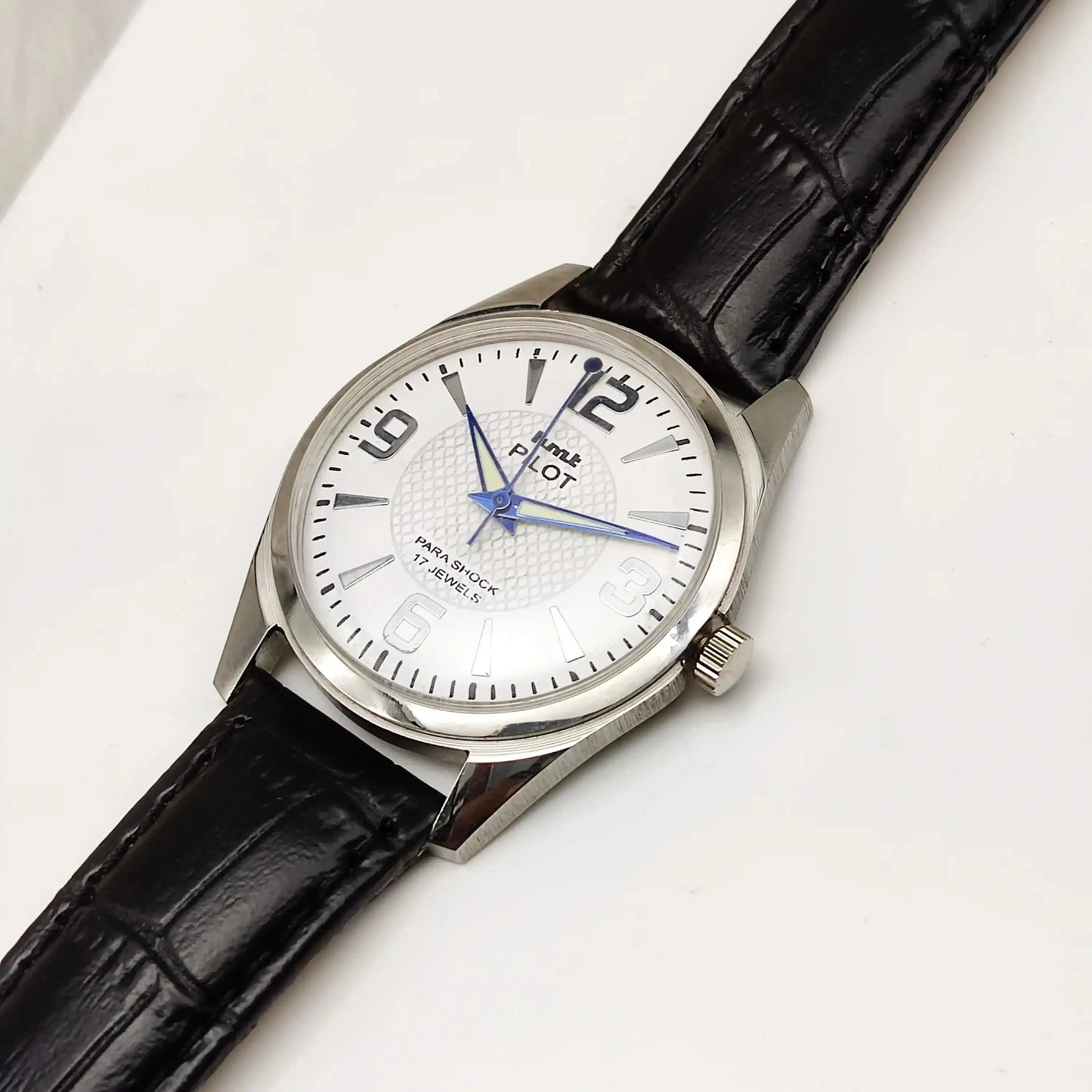 HMT Pilot 17 Jewels Stick-English Numerals Indices White Dial Handwinding