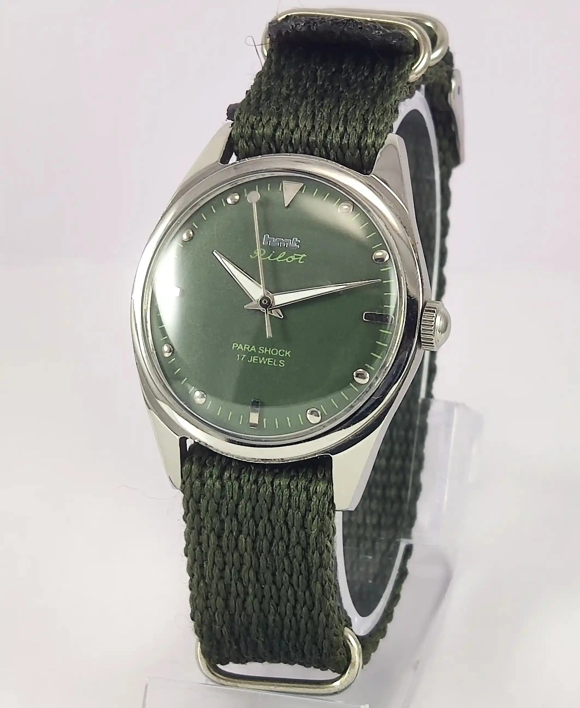 HMT Pilot Apple Green Dial Para Shock 17 Jewels Handwinding Men's Watch Discover-Diamonds