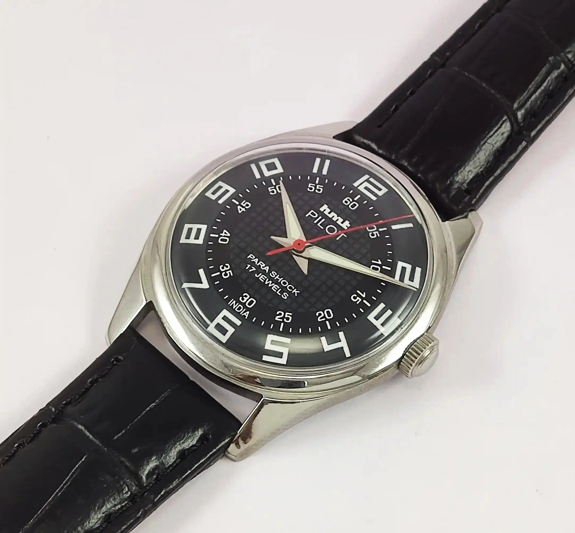 HMT Pilot Black Dial Para Shock 17 Jewels Handwinding Men's Watch Discover-Diamonds