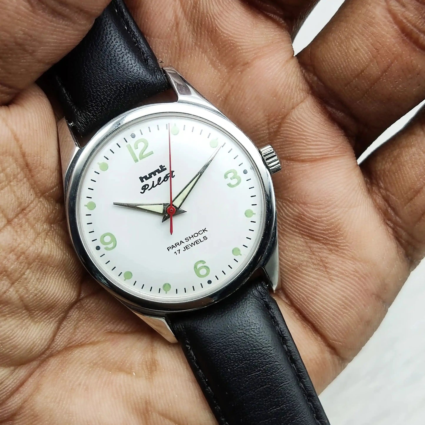 HMT Pilot Dotted-Numerals White Dial 17 Jewels Handwinding