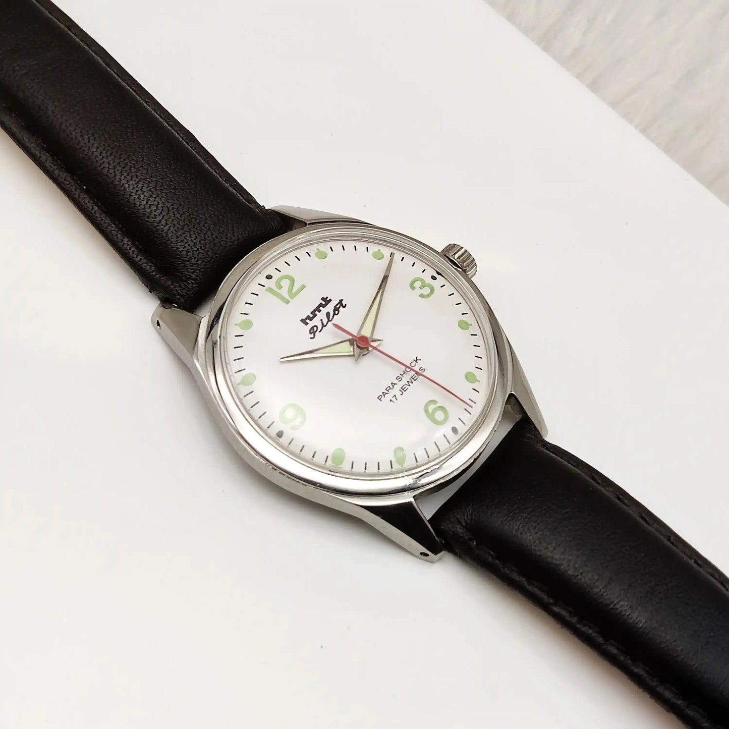 HMT Pilot Dotted-Numerals White Dial 17 Jewels Handwinding
