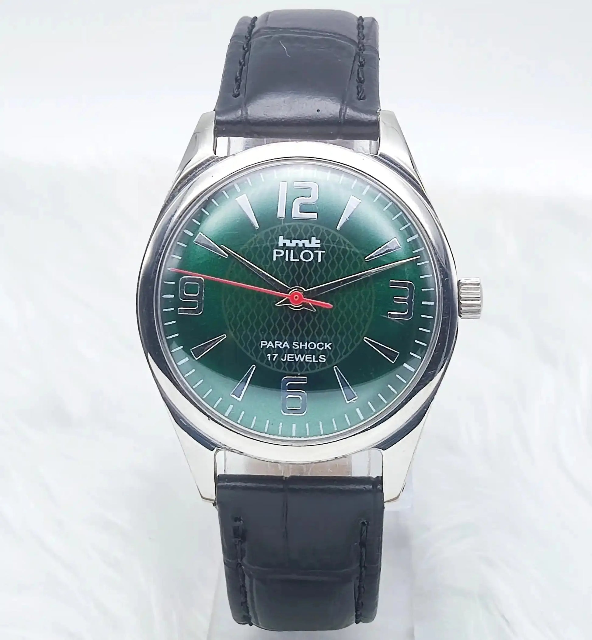 HMT Pilot Green 17 Jewels Para Shock Mechanical Handwinding Discover-Diamonds Physical