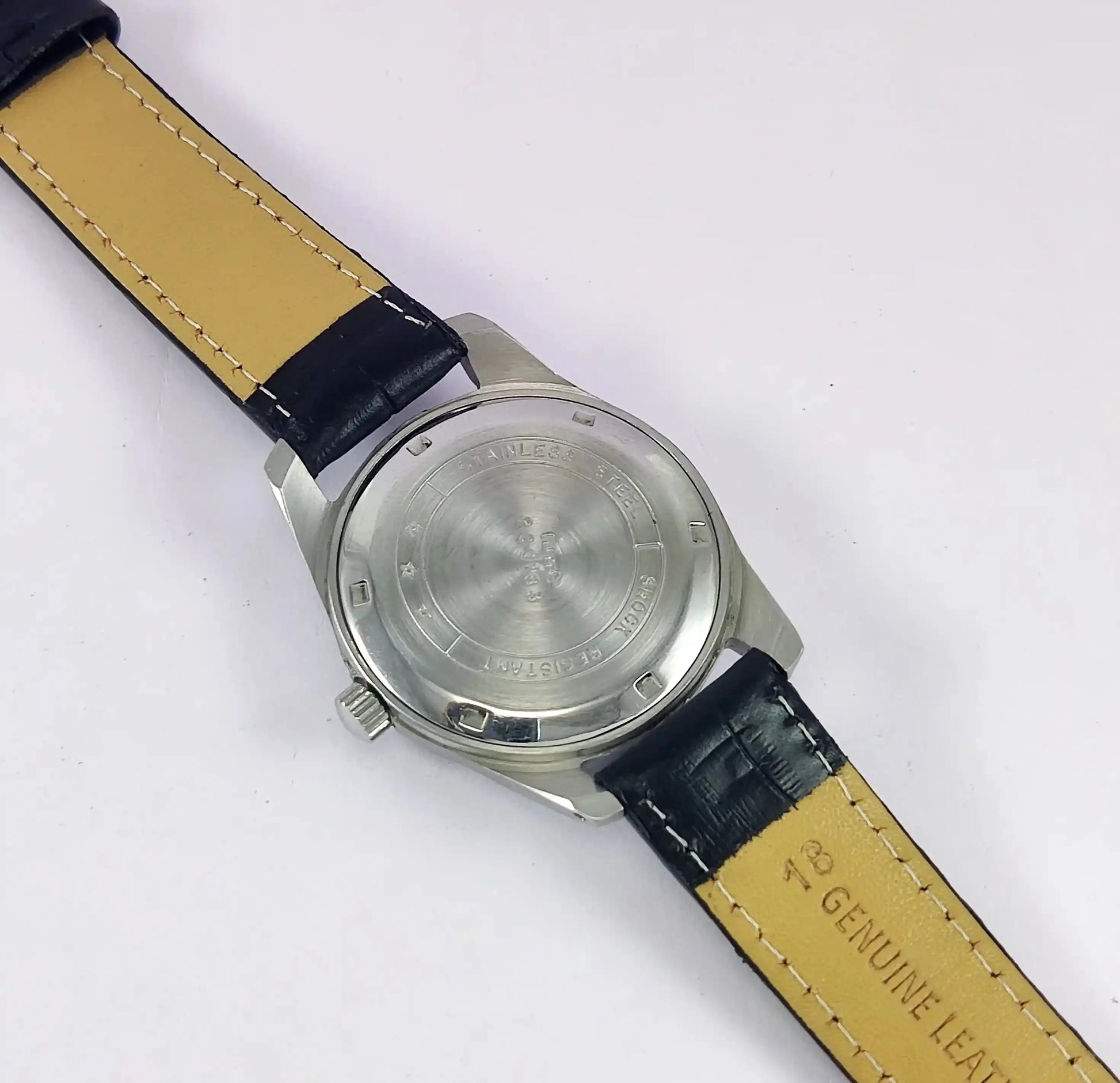 HMT Pilot Para Shock 17 Jewels Apple Green Dial Handwinding Men's Watch Discover-Diamonds