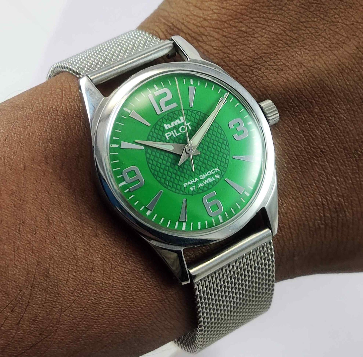 HMT Pilot Para Shock 17 Jewels Green Dial Mechanical Hand winding Men's Wrist Watch Discover-Diamonds