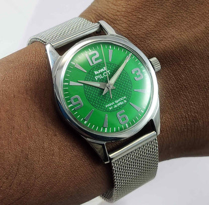 HMT Pilot Para Shock 17 Jewels Green Dial Mechanical Hand winding Men's Wrist Watch Discover-Diamonds