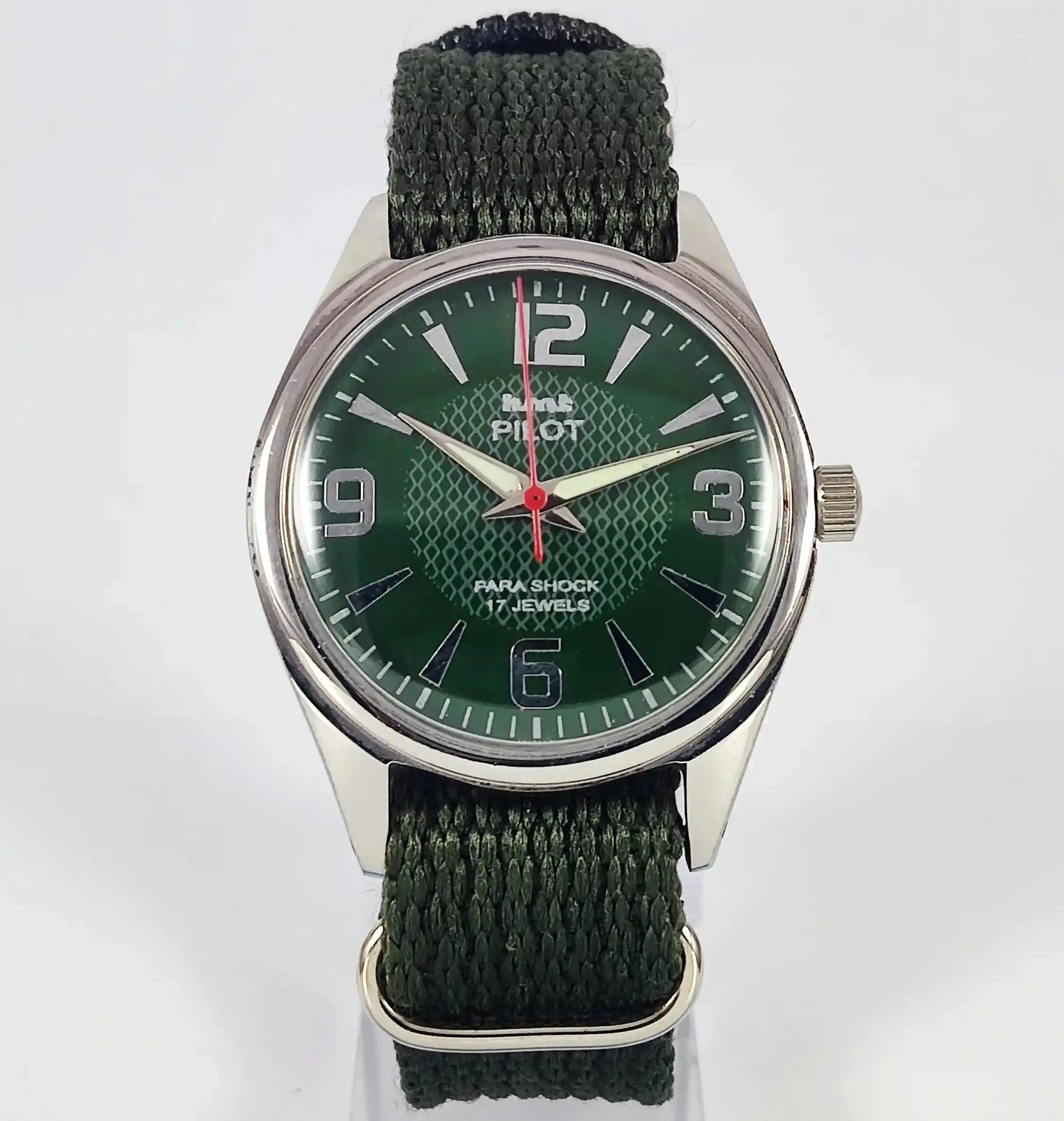 HMT Pilot Para Shock 17 Jewels Green Dial Mechanical Handwinding Discover-Diamonds Physical