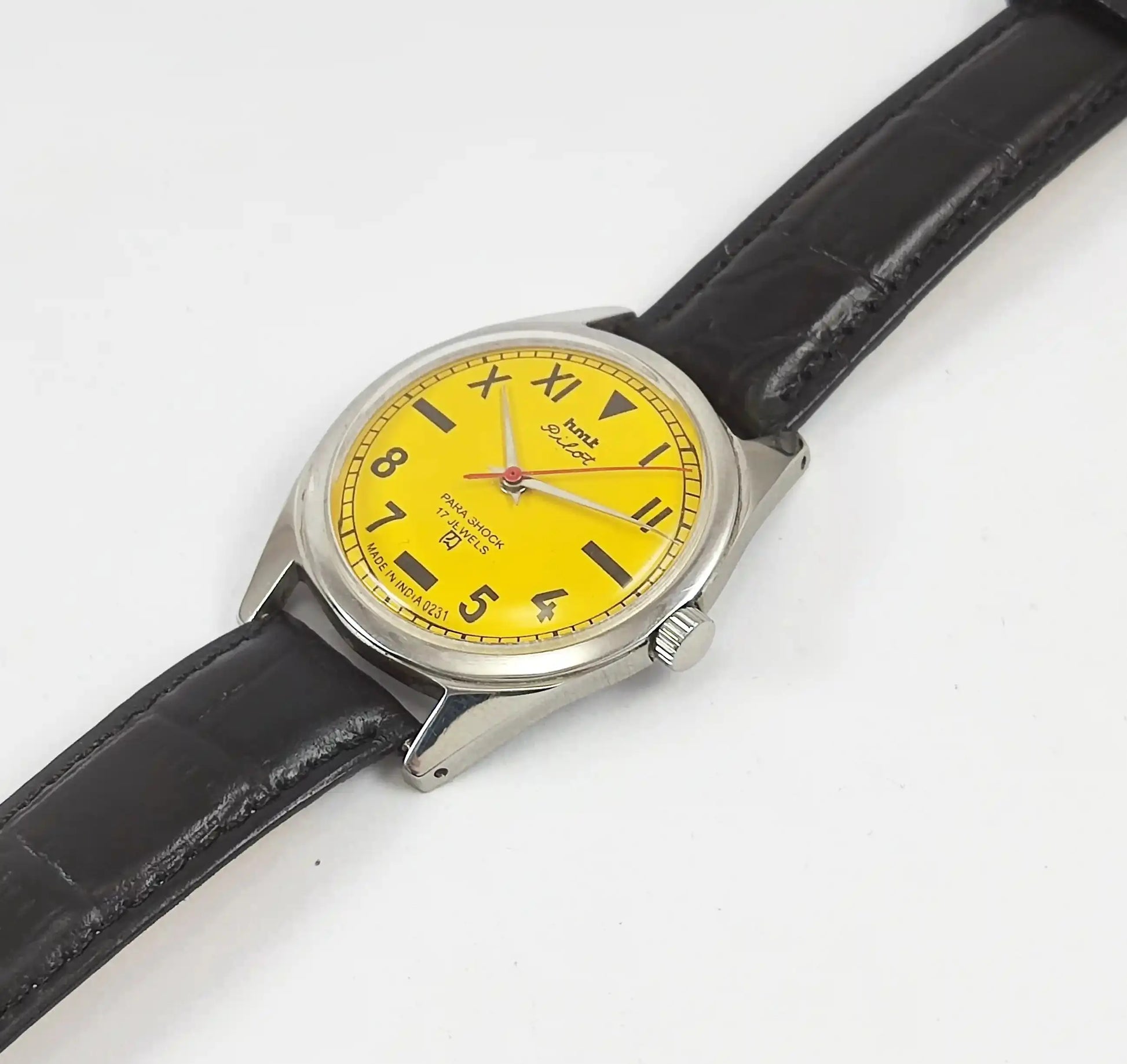 HMT Pilot Para Shock 17 Jewels Sun Yellow Dial Handwinding Discover-Diamonds Physical