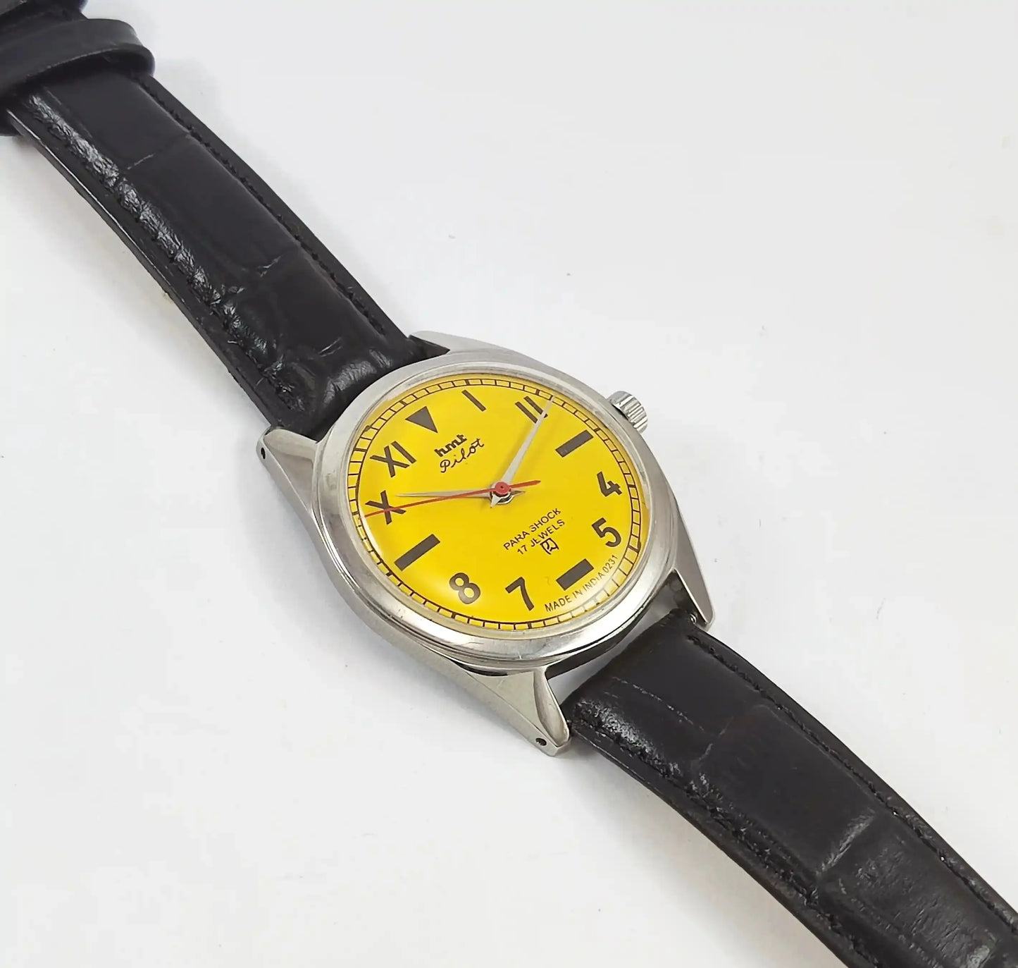 HMT Pilot Para Shock 17 Jewels Sun Yellow Dial Handwinding Discover-Diamonds Physical