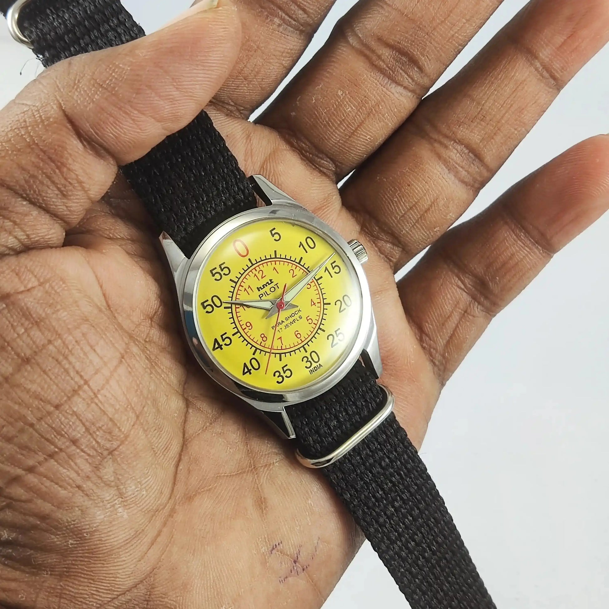 HMT Pilot Para Shock 17 Jewels Sun Yellow Dial Handwinding Transparent Back Discover-Diamonds Physical