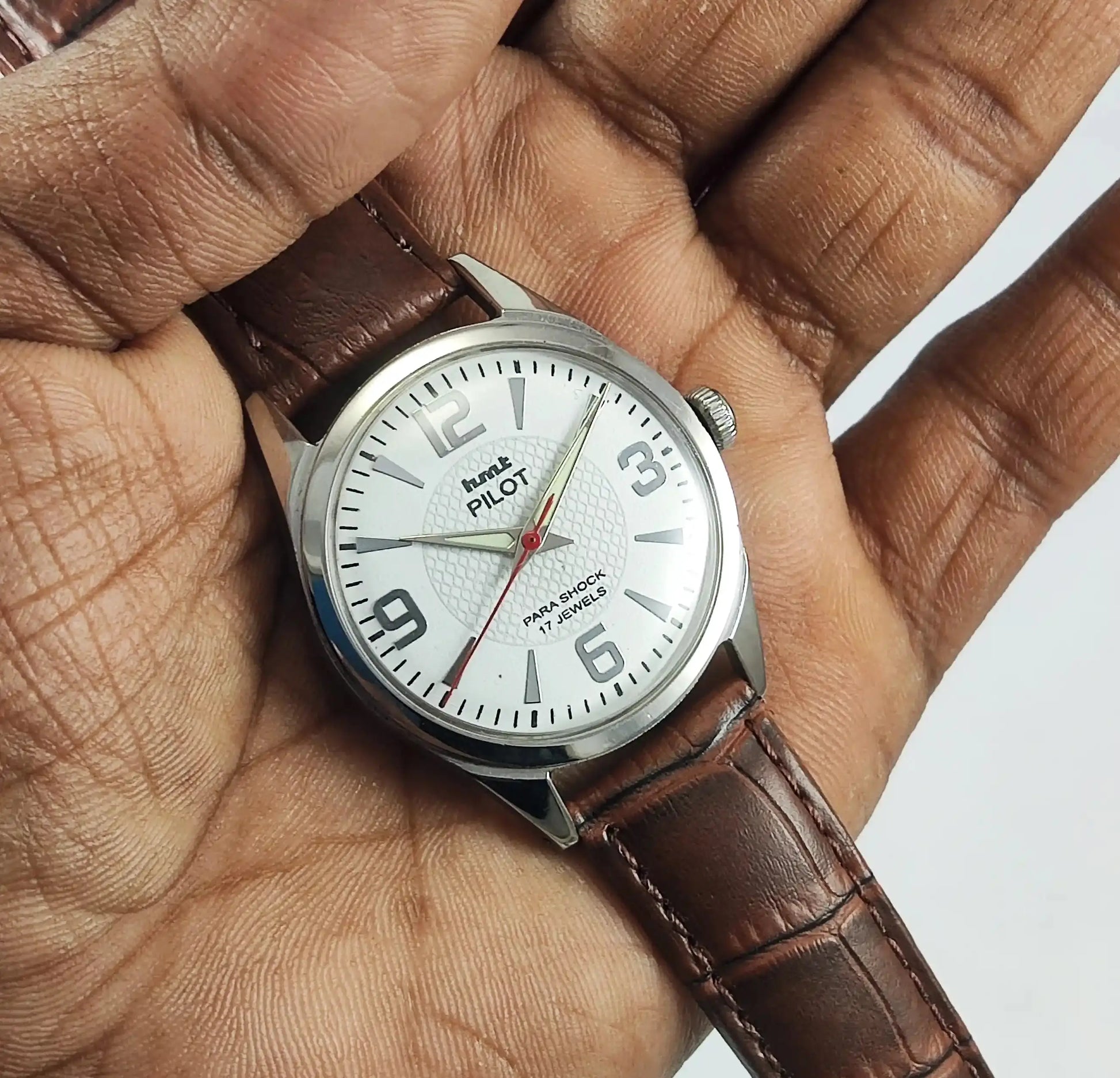 HMT Pilot Para Shock 17 Jewels White Dial Handwinding Discover-Diamonds Physical