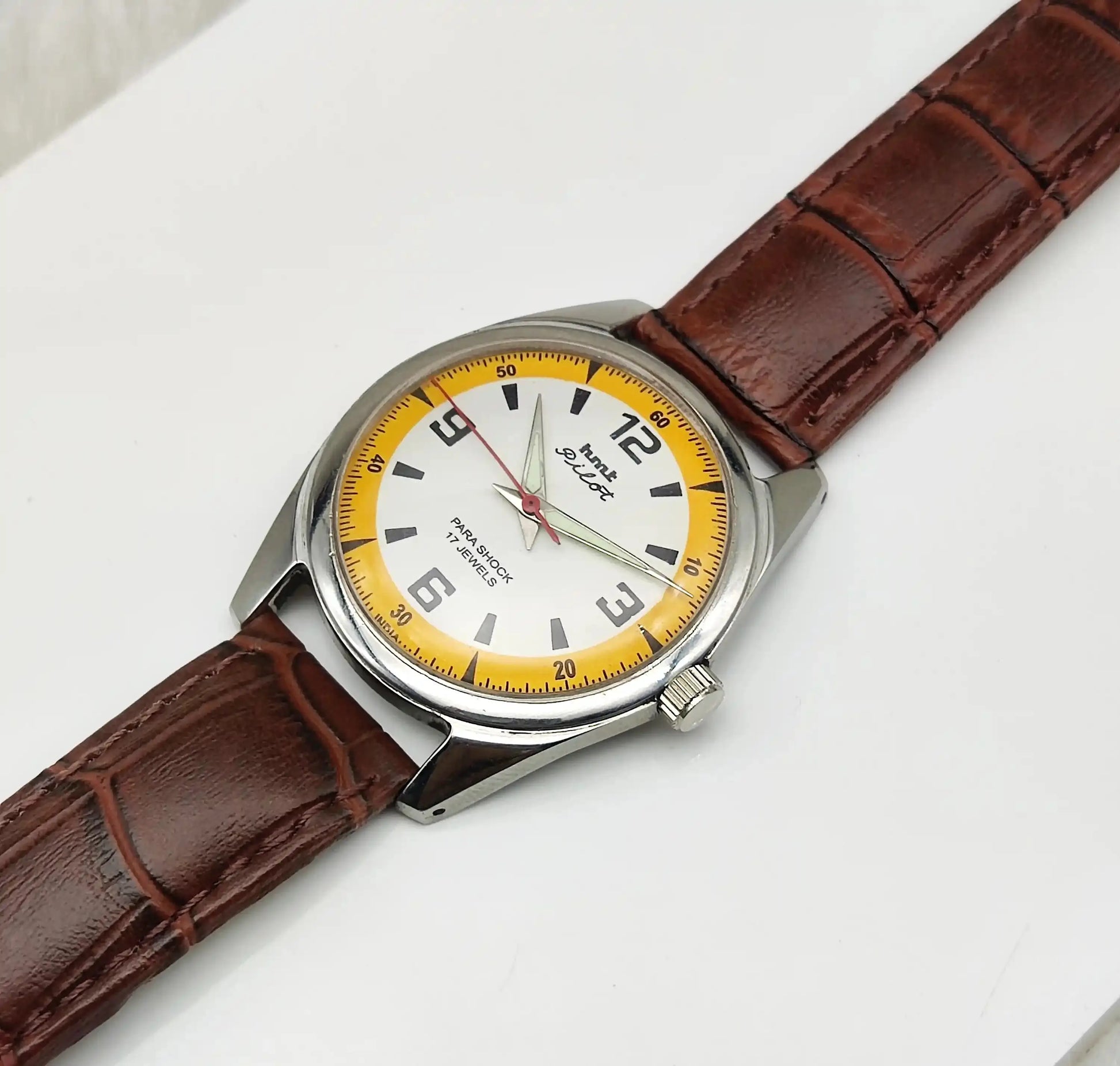 HMT Pilot Para Shock 17 Jewels White Dial Handwinding Men's Watch