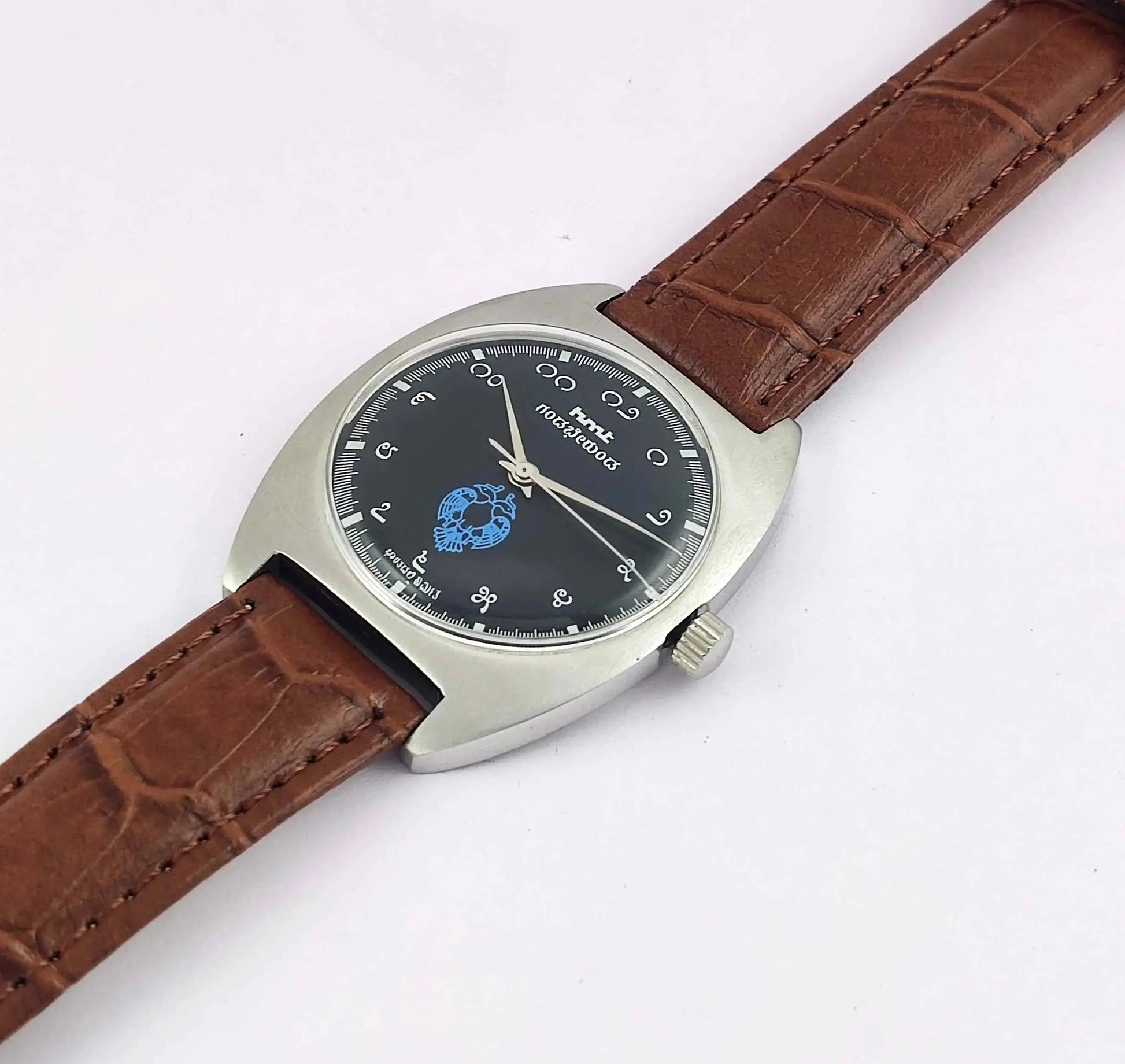 HMT Gandaberunda Kannada Numerals 17 Jewels Black Dial Handwinding Men's Watch 0231 Discover-Diamonds