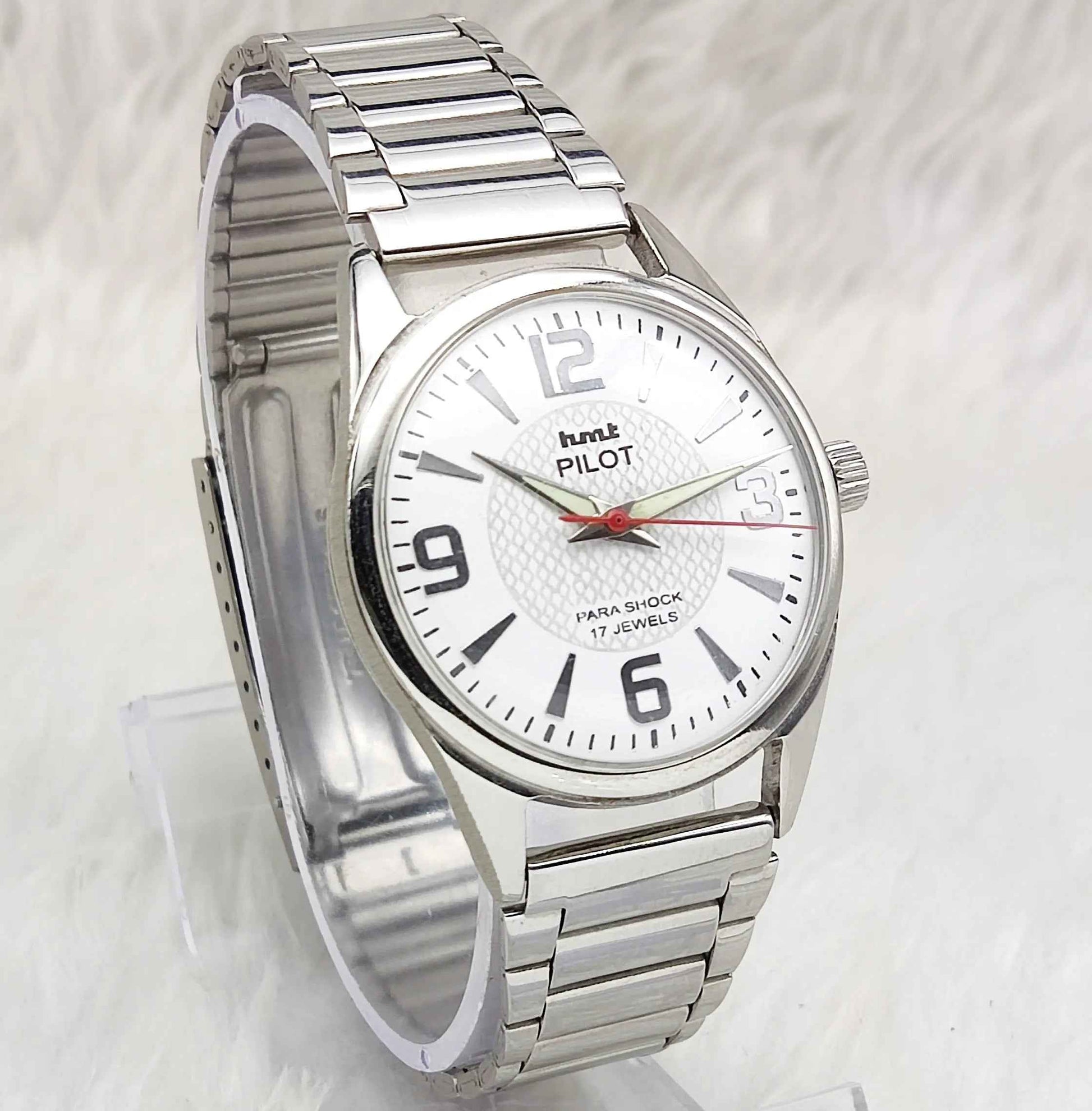 HMT Pilot White Dial English Numerals 17 Jewels Handwinding
