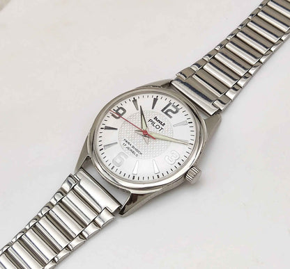 HMT Pilot White Dial English Numerals 17 Jewels Handwinding