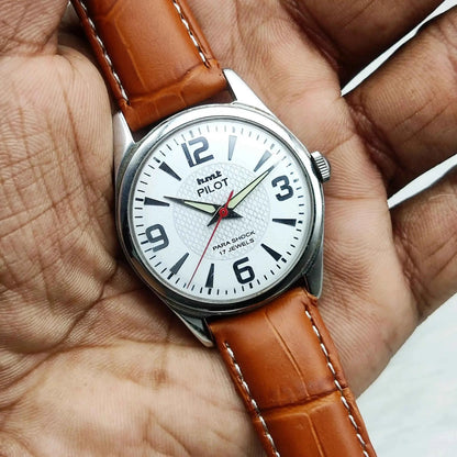 HMT Pilot White English Numerals Dial 17 Jewels Mechanical Handwinding 0231