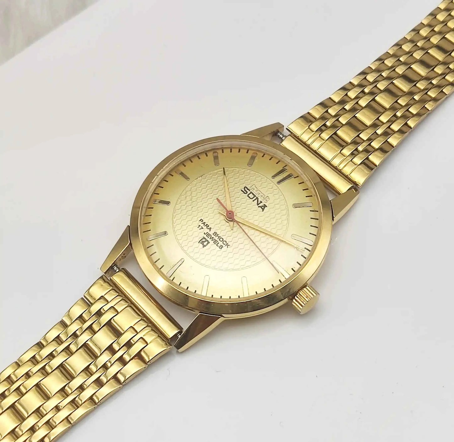 HMT Sona Para Shock 17 Jewels Golden Dial Stick Indices Handwinding Men's Watch