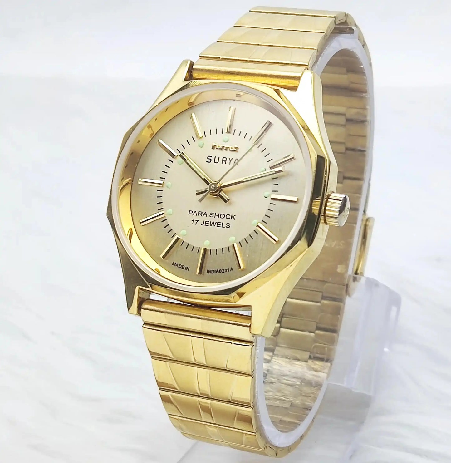 HMT Surya Golden Dial Para Shock 17 Jewels Handwinding