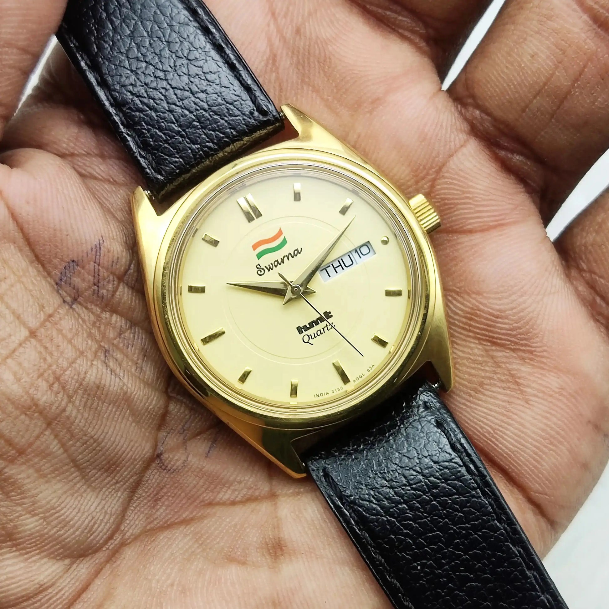 HMT Swarna Cream Dial Day Date Function