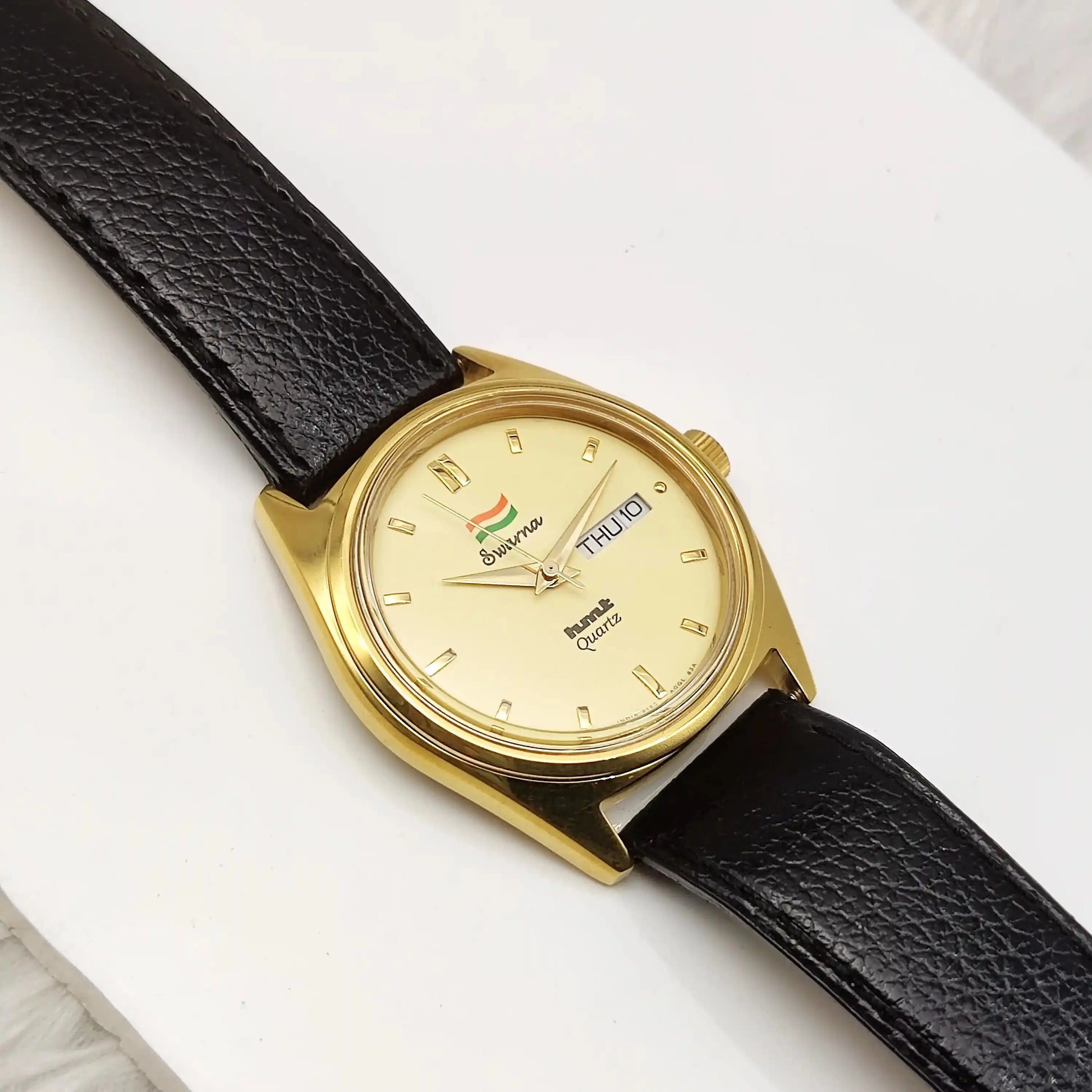 HMT Swarna Cream Dial Day Date Function