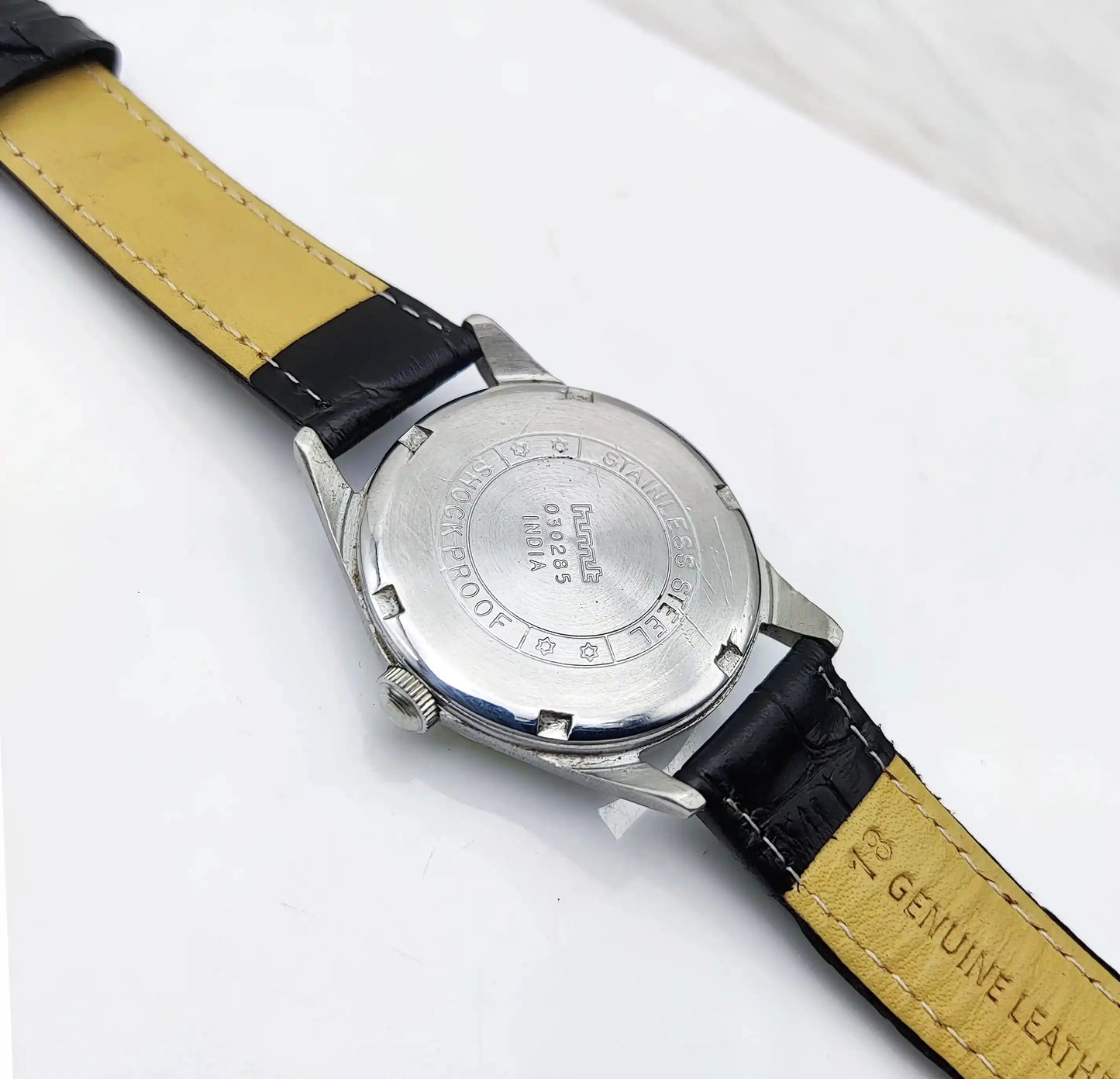 HMT Tamil Yellow Dial Para Shock 17 Jewels Handwinding 0231