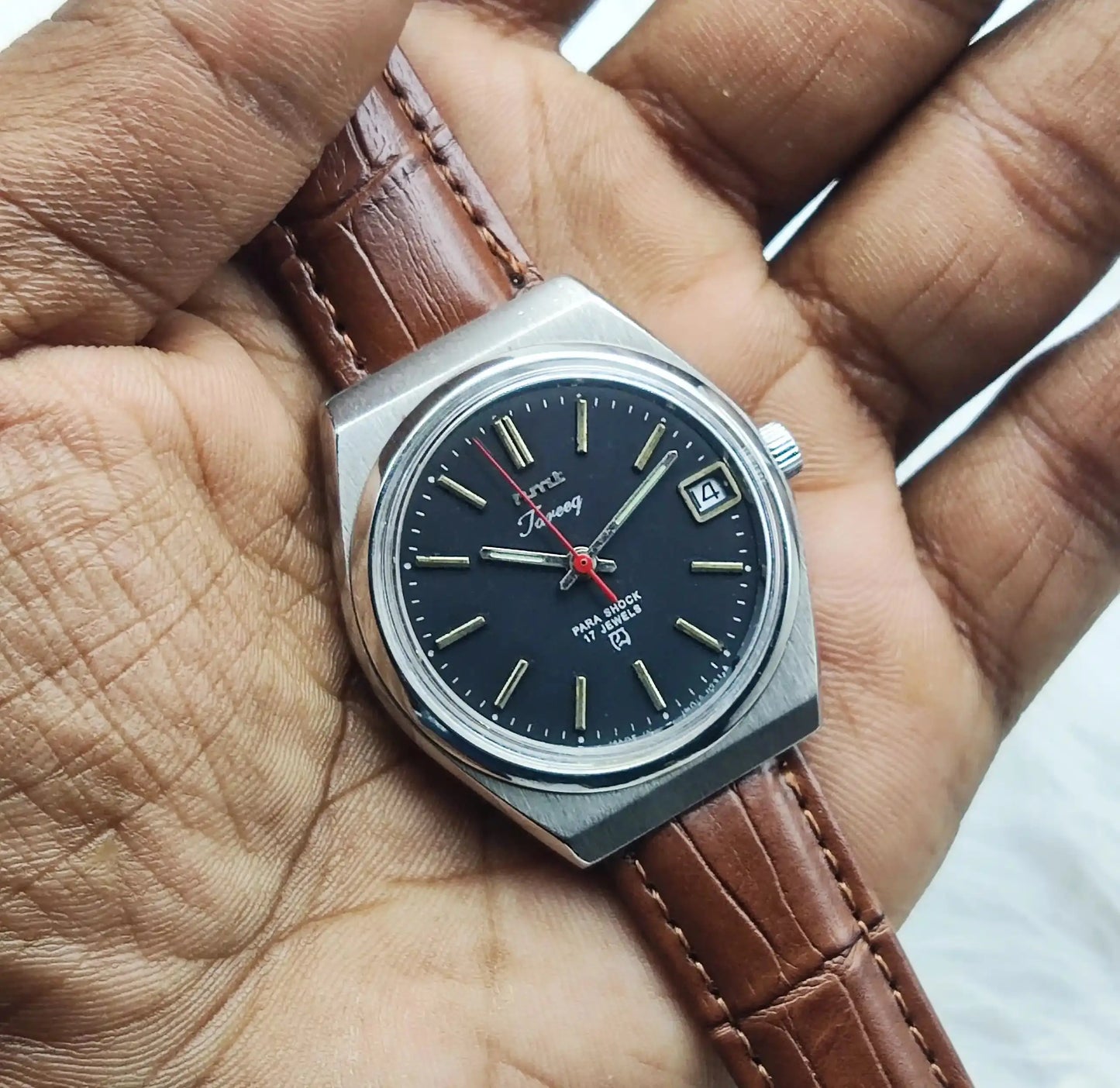 HMT Tareeq Mechanical Handwinding Black Dial Men's Watch Discover-Diamonds Physical