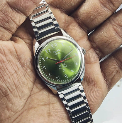 HMT Devanagari Para Shock 17 Jewels Apple Green Dial Mechanical Handwinding Men's Watch - Discover-Diamonds