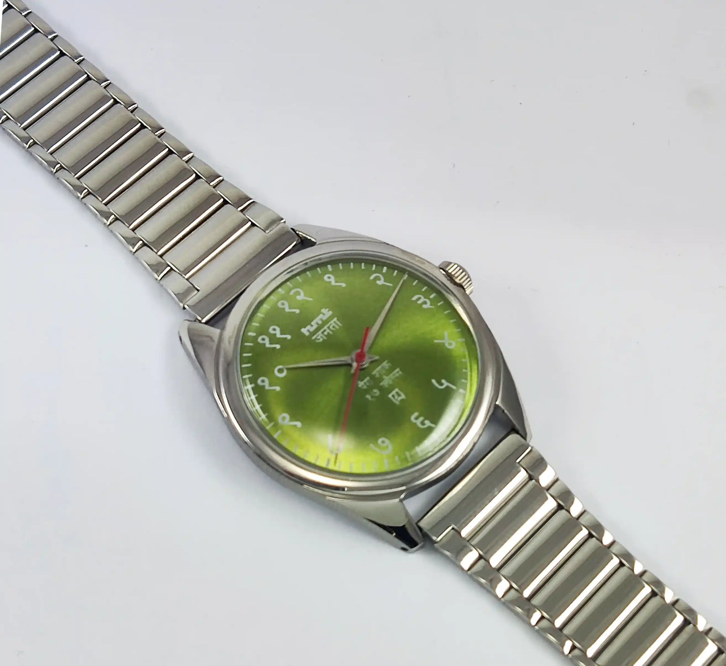 HMT Devanagari Para Shock 17 Jewels Apple Green Dial Mechanical Handwinding Men's Watch - Discover-Diamonds