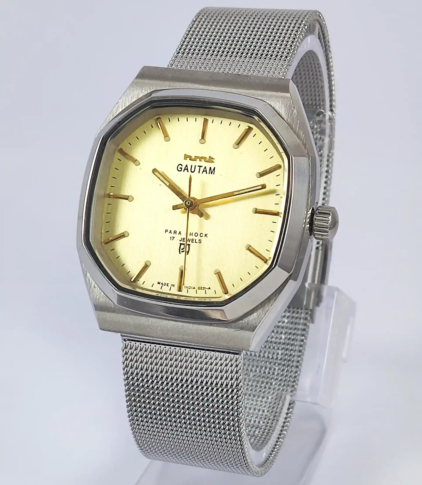 HMT Gautam Para Shock 17 Jewels Golden Dial Handwinding Discover-Diamonds