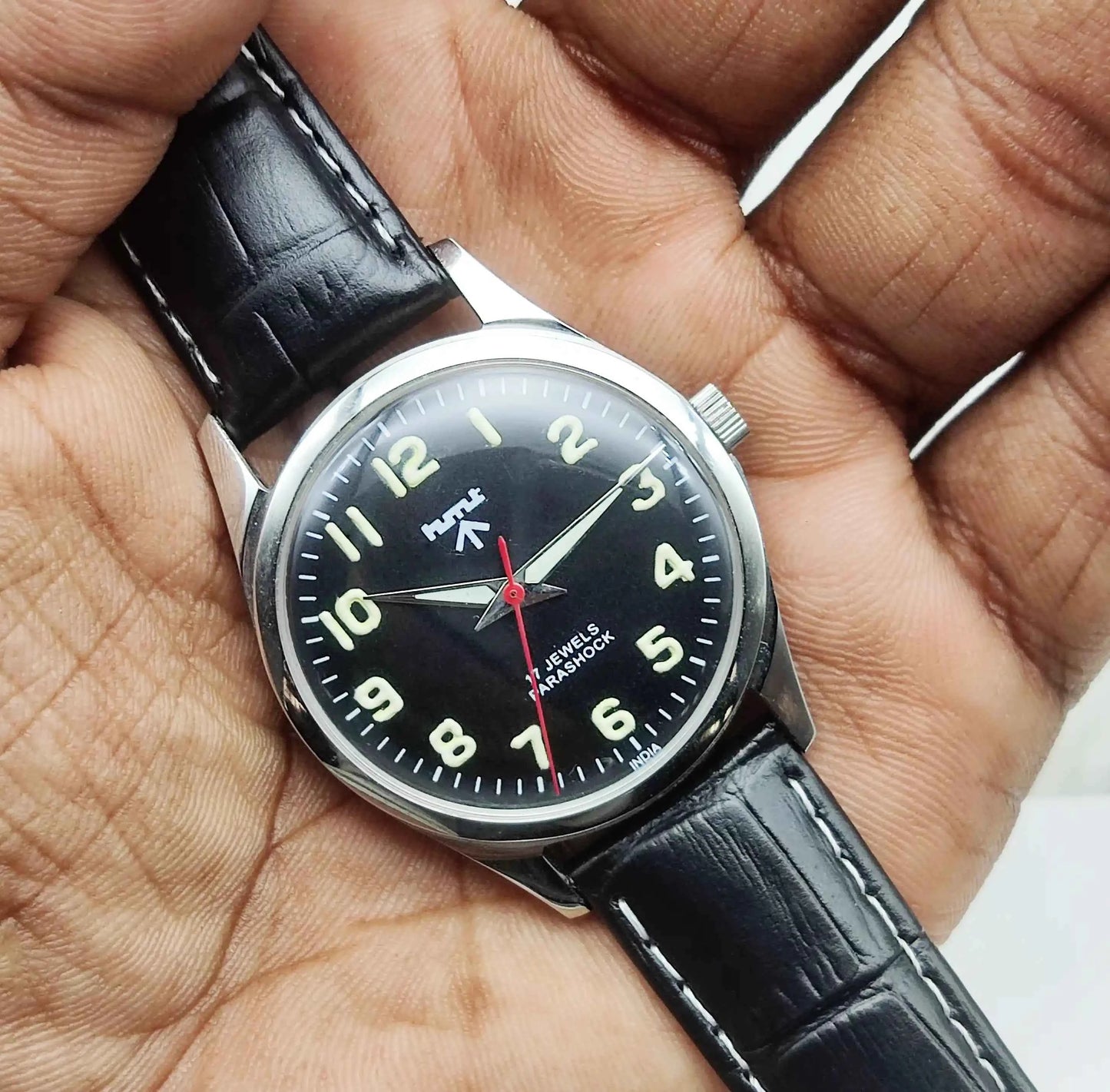 HMT Glow In The Dark Black Dial English Numerals Handwinding 17 Jewels