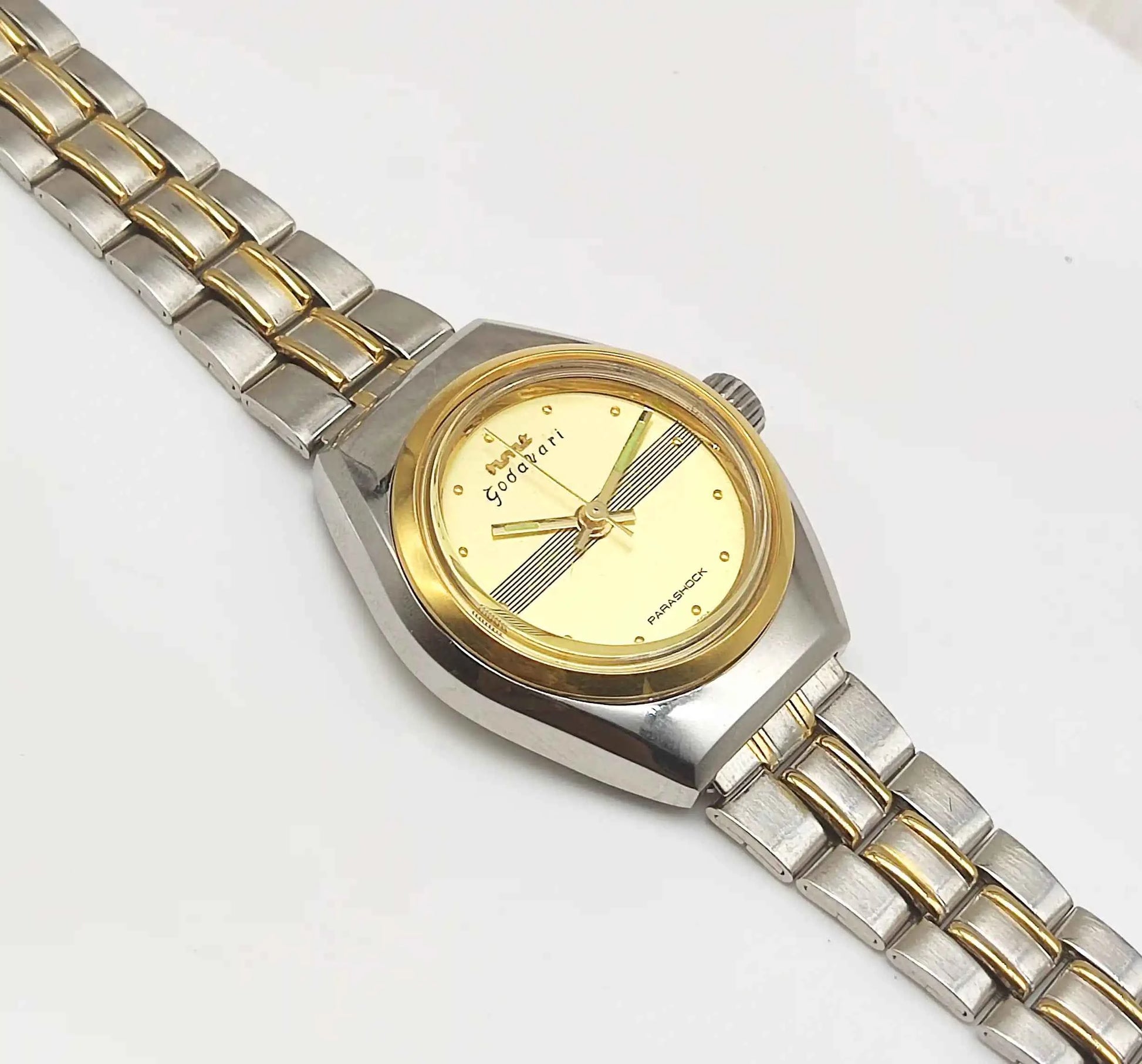 HMT Godavari 17 Jewels Golden Dial Dotted Indices Handwinding Women Watch 2543