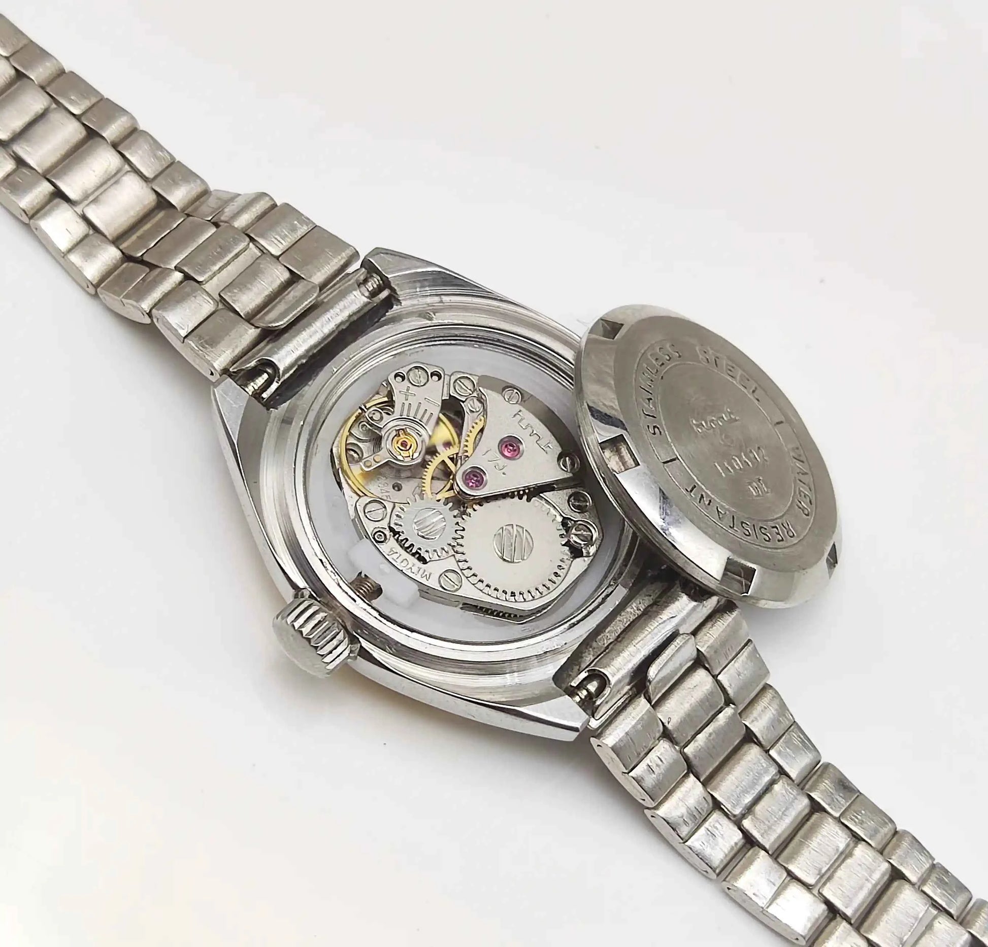 HMT Godavari 17 Jewels Golden Dial Dotted Indices Handwinding Women Watch 2543