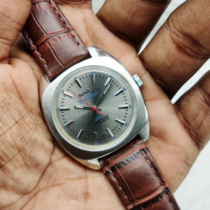 HMT Himalaya Men's Watch - Handwinding Gray Dial with Elegant Stick Indices for Timeless Style