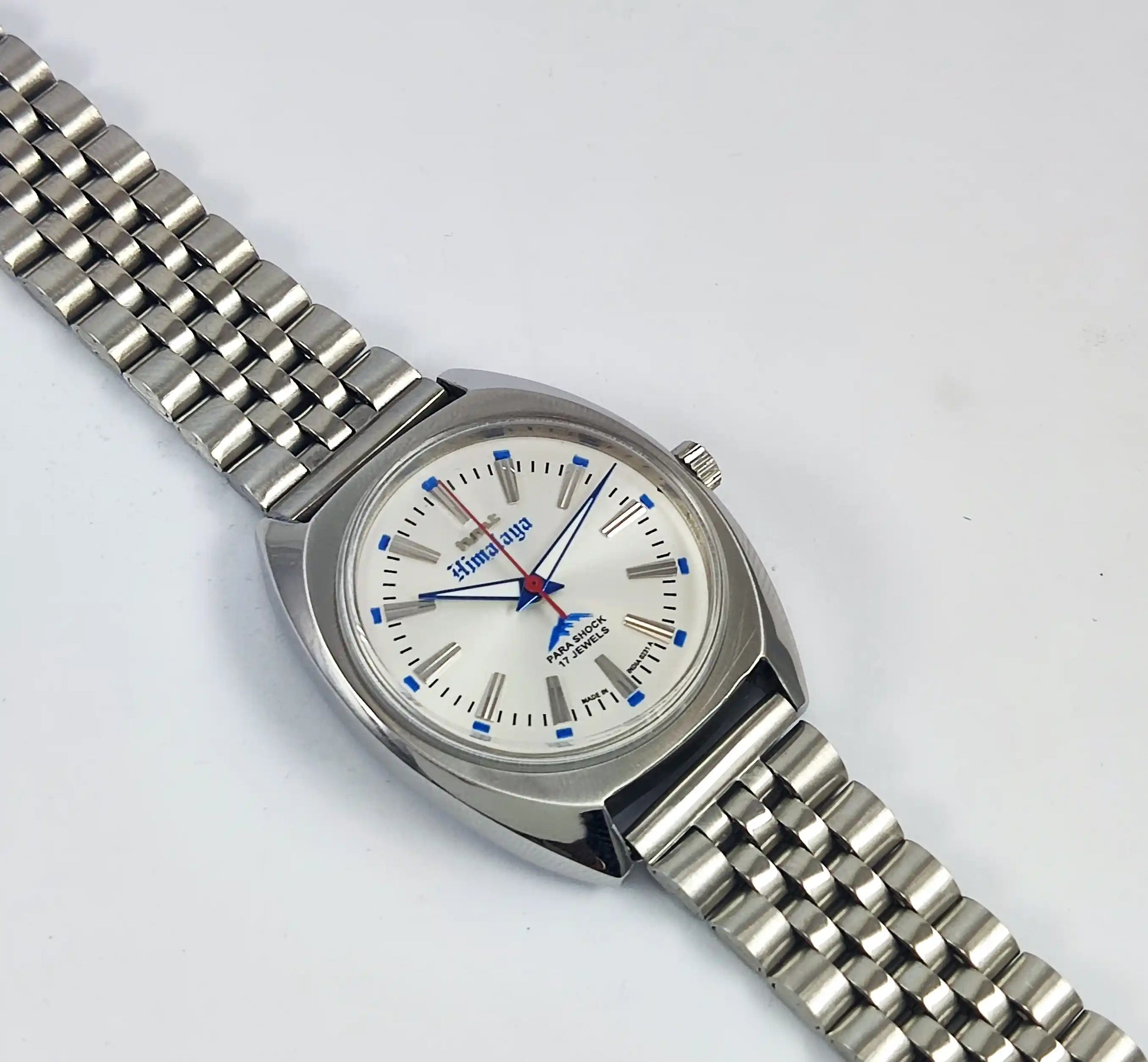 HMT Himalaya Para Shock 17 Jewels Silver Dial Transparent Back Handwinding Discover-Diamonds