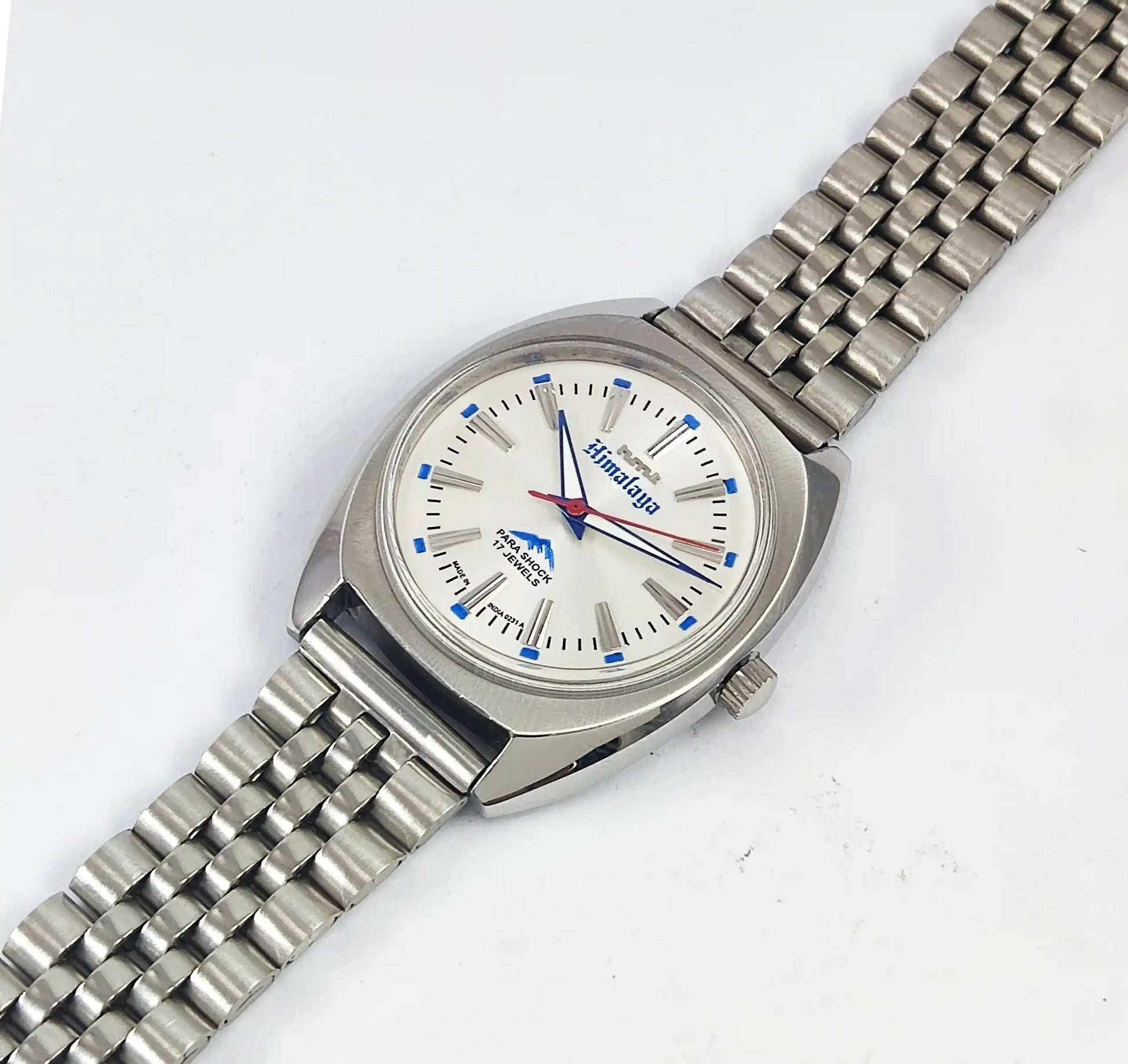 HMT Himalaya Para Shock 17 Jewels Silver Dial Transparent Back Handwinding Discover-Diamonds