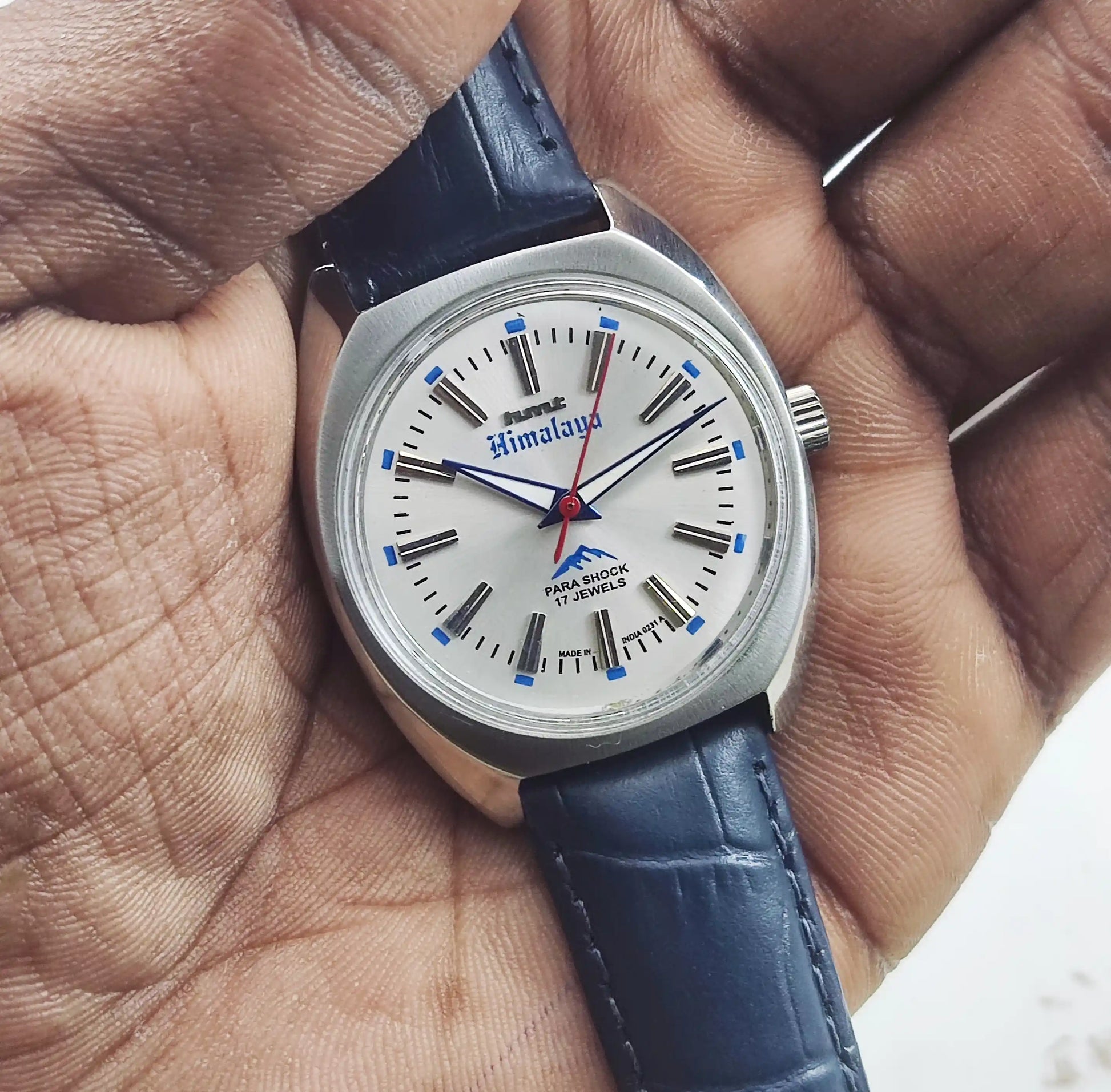 HMT Himalaya Para Shock Silver Dial Transparent Back Handwinding 0231 Discover-Diamonds