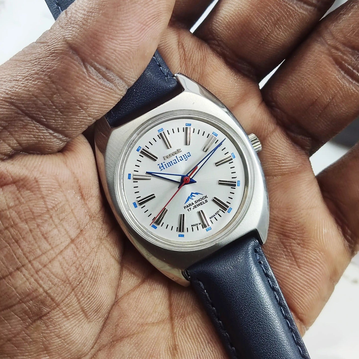 HMT Himalaya Para Shock Silver Dial Transparent Back Handwinding Discover-Diamonds