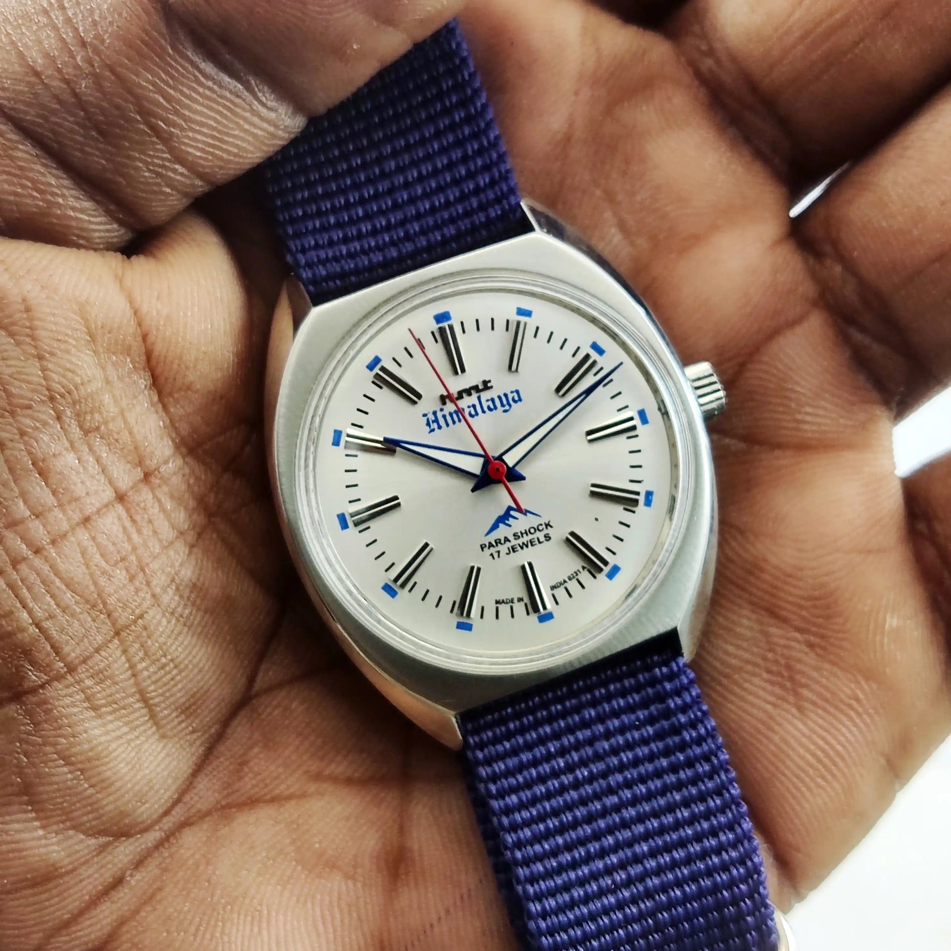 HMT Himalaya Transparent Back Para Shock 17 Jewels Silver Dial  Handwinding 0231 Discover-Diamonds