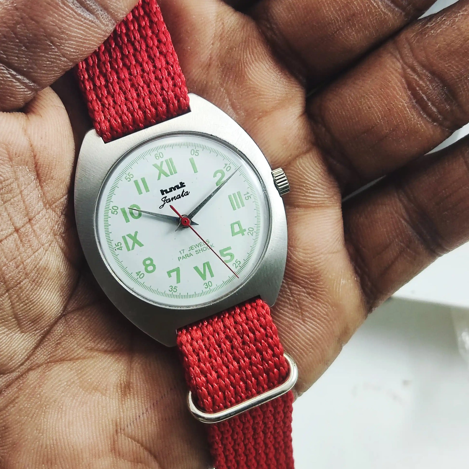 HMT Janata 17 Jewels Para Shock Blue Dial Handwinding Discover-Diamonds