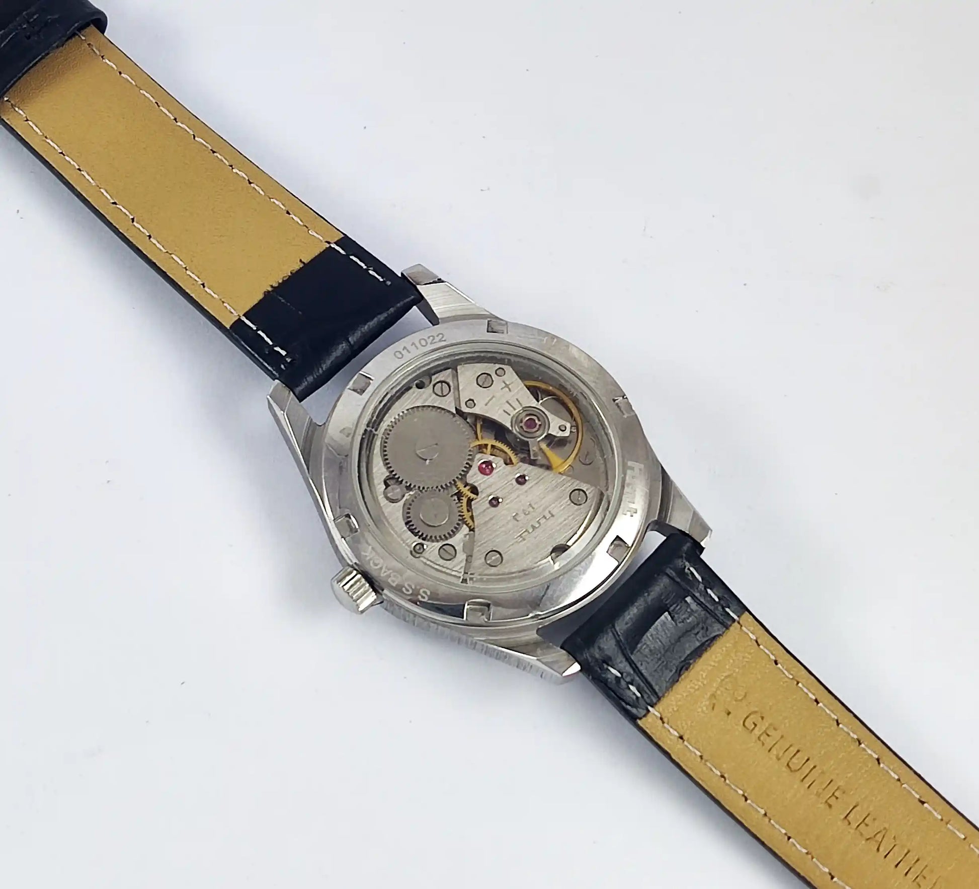 HMT Janata Devanagari Font Para Shock 17 Jewels Black Dial Handwinding Transparent Back - Discover-Diamonds