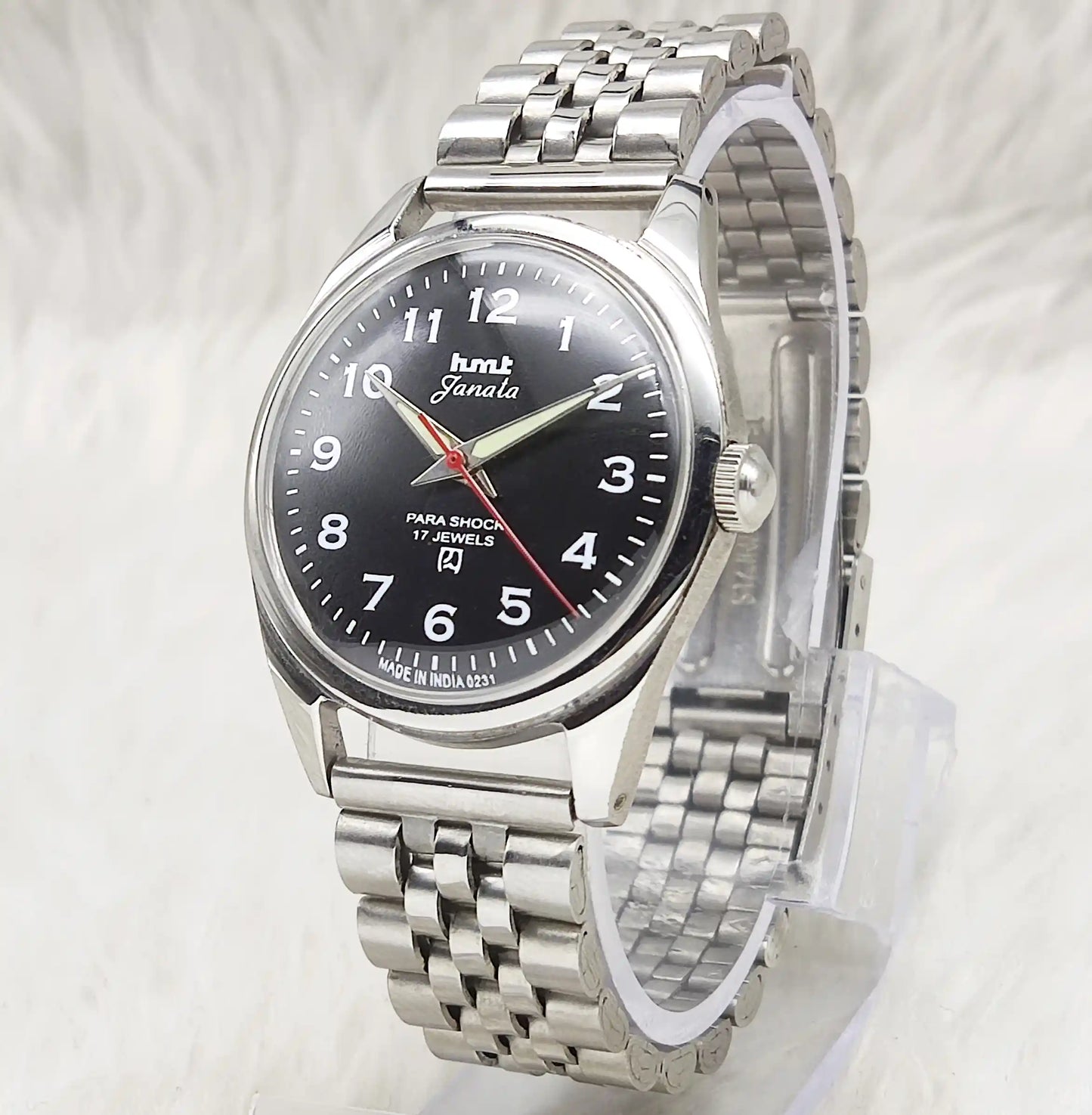 HMT Janata English Numerals Indices Black Dial Watch - 17 Jewels, Handwinding Watch