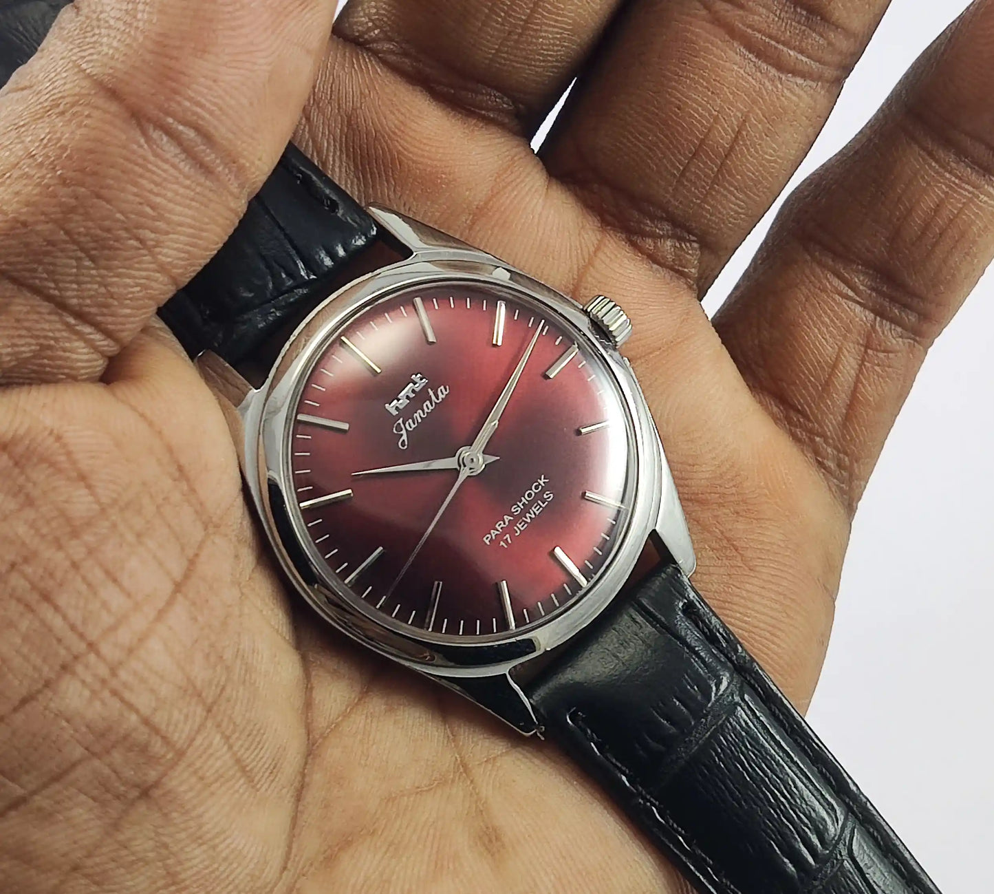 HMT Janata Para Shock 17 Jewels Maroon Dial Handwinding Discover-Diamonds