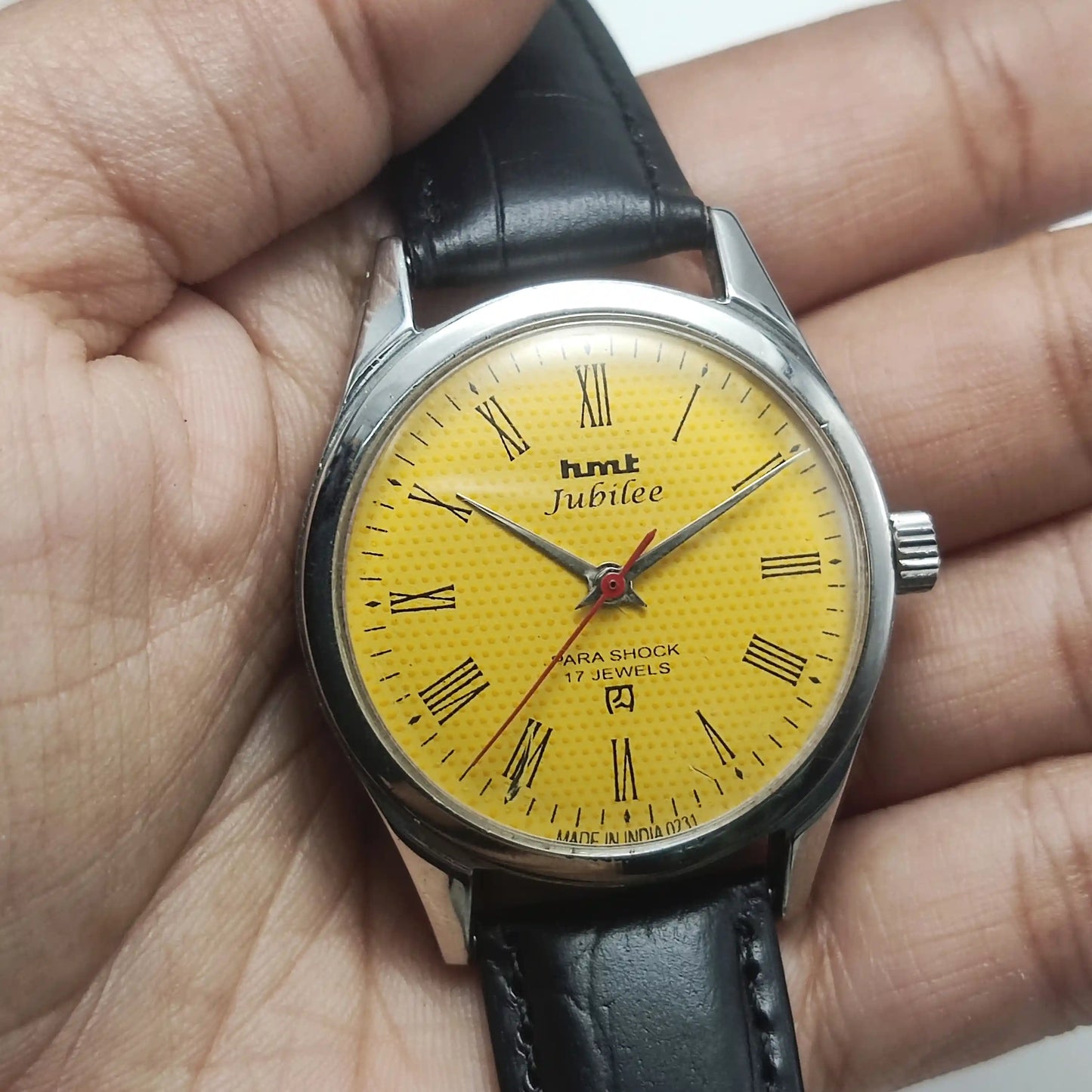 HMT Jubilee Watch 17 Jewels Yellow Dial Handwinding Timepiece