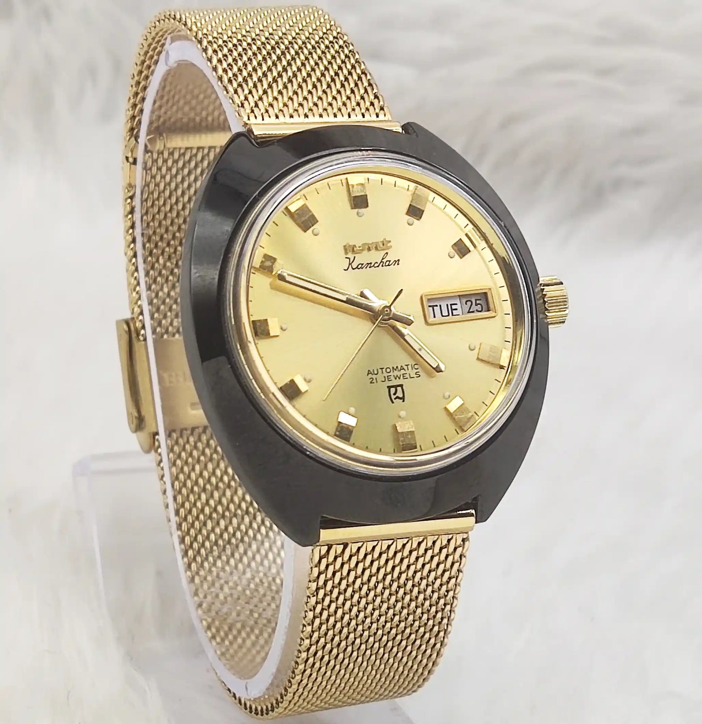 HMT Kanchan Para Shock 21 Jewels Golden Dial Automatic