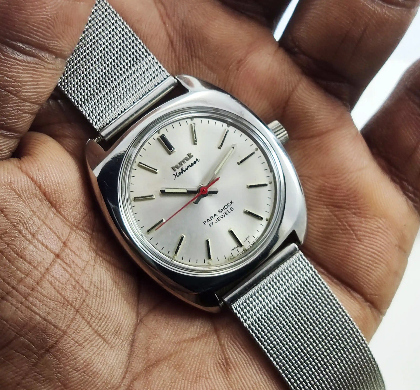 HMT Kohinoor 17 Jewels Para Shock 17 Jewels Silver Dial Watch - Discover-Diamonds