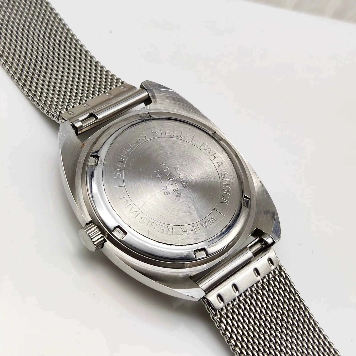HMT Kohinoor Mechanical Watch with 17 Jewels, Stick Indices, Peacock Green Dial, Handwinding Movement for Men