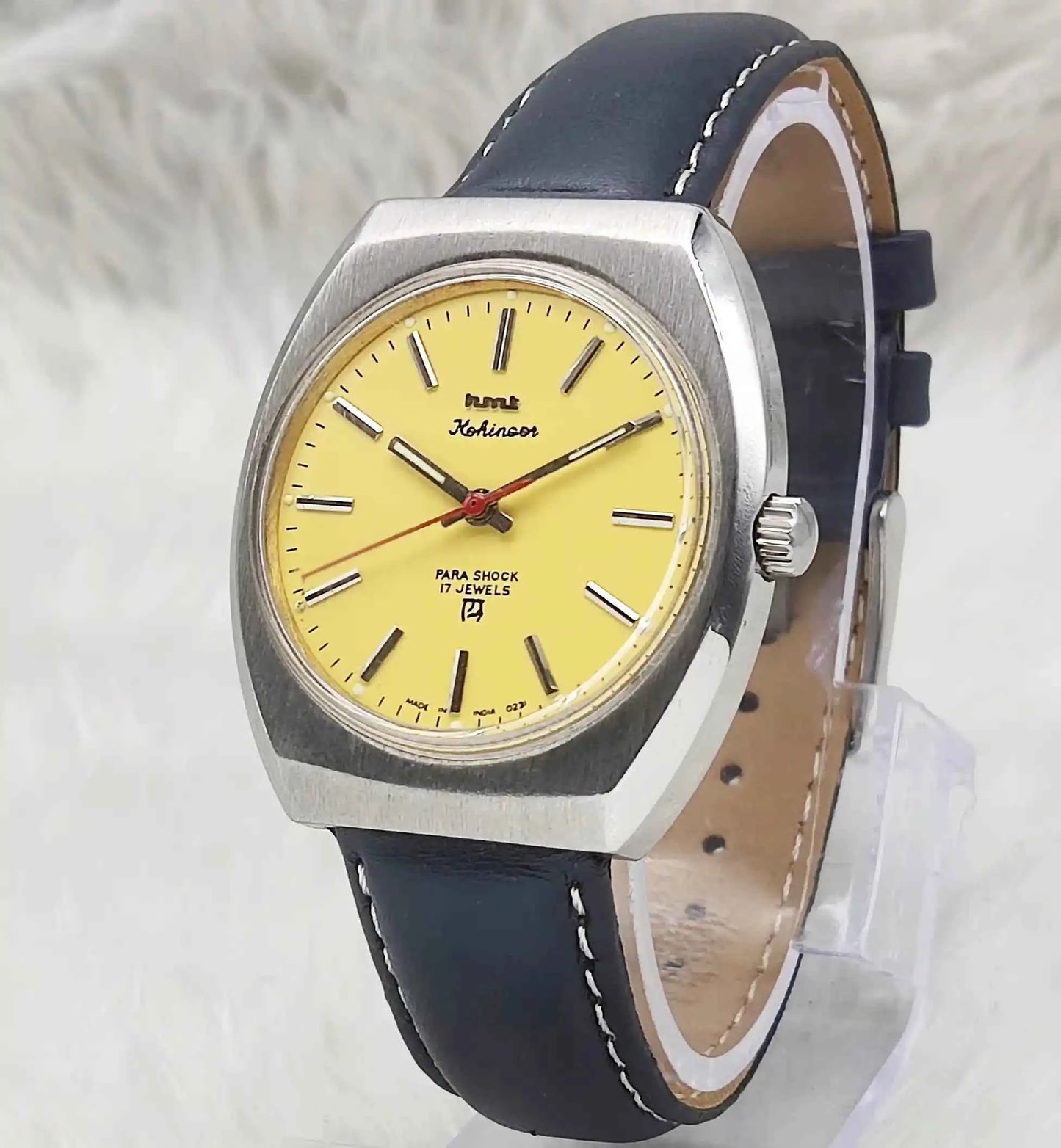 HMT Kohinoor Yellow Dial Watch – 17 Jewels Men's Handwinding Timepiece