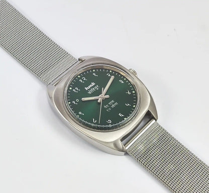 HMT Kohinoor Devanagari Font Green Dial 17 Jewels Para Shock Discover-Diamonds