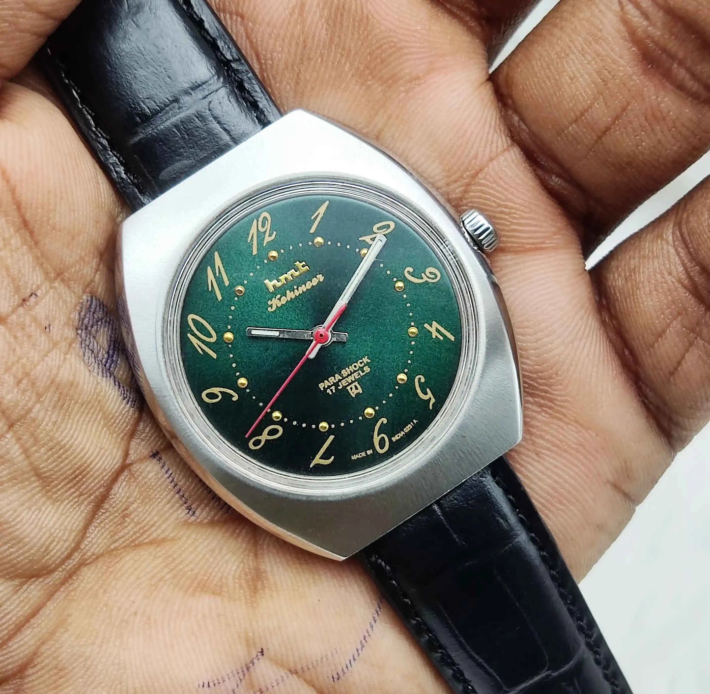 HMT Kohinoor Handwinding 17 Jewels Golden Dial Watch